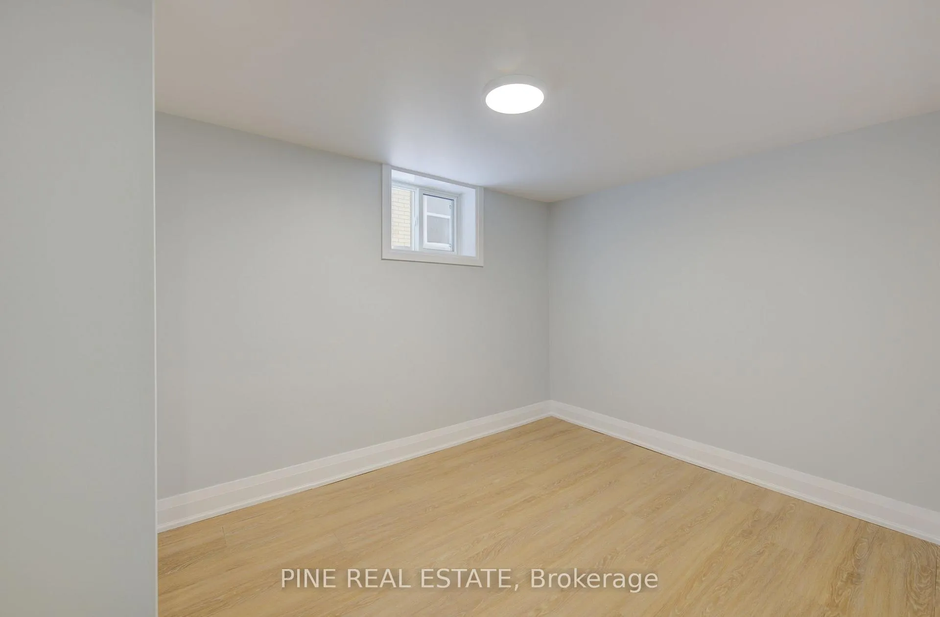 Photo 14 of Unit Lower, 107B Waterloo Street, Kitchener — HOMEH