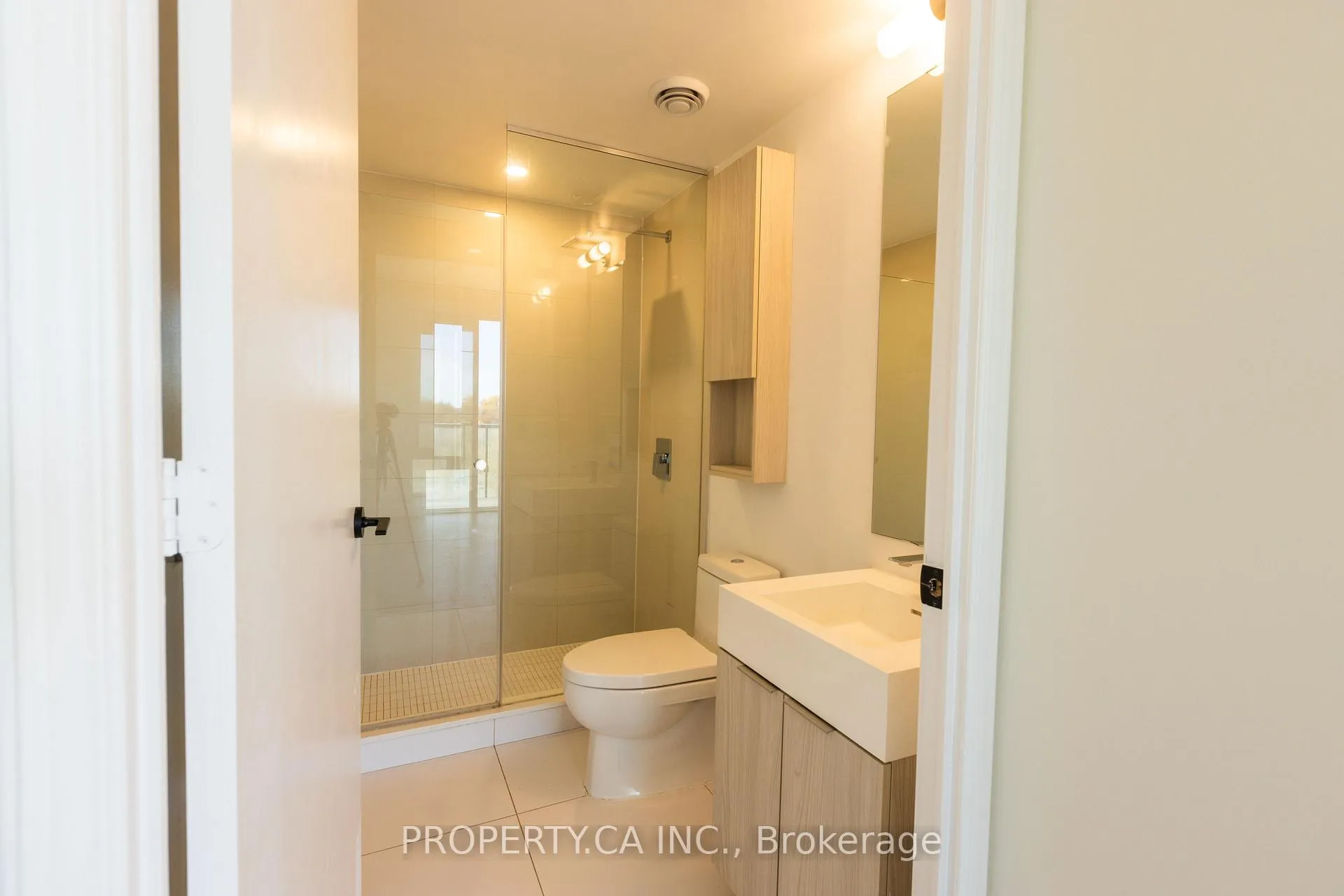 Photo 6 of Unit N528, 35 Rolling Mills Road, Toronto, Waterfront Communities — HOMEH