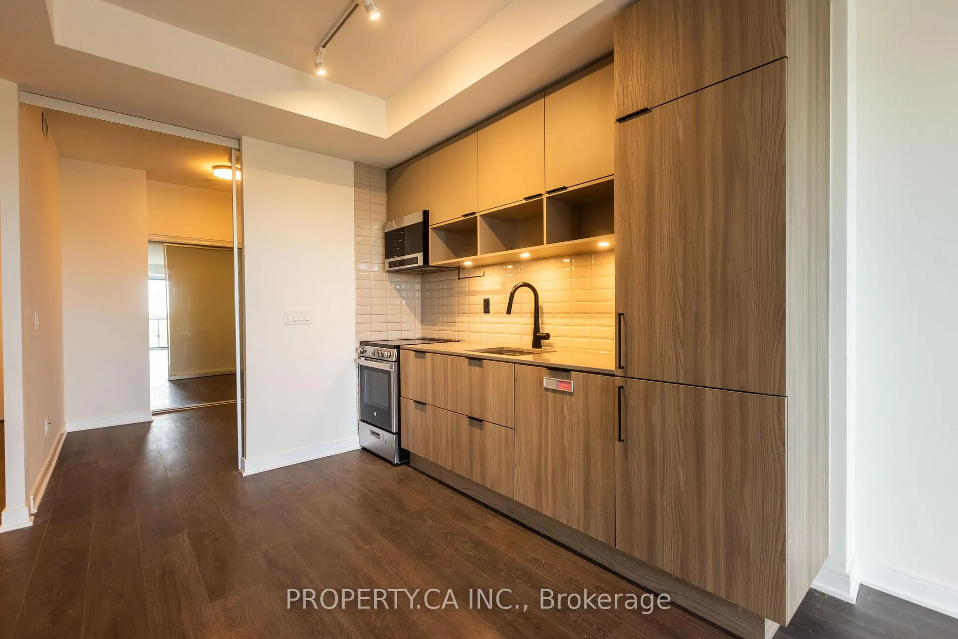 Photo 8 of Unit N528, 35 Rolling Mills Road, Toronto, Waterfront Communities — HOMEH