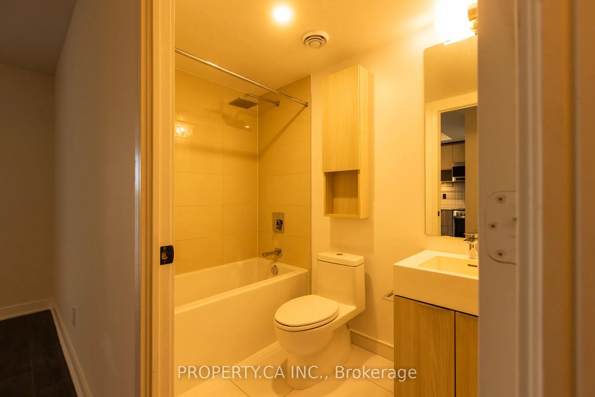 Photo 10 of Unit N528, 35 Rolling Mills Road, Toronto, Waterfront Communities — HOMEH