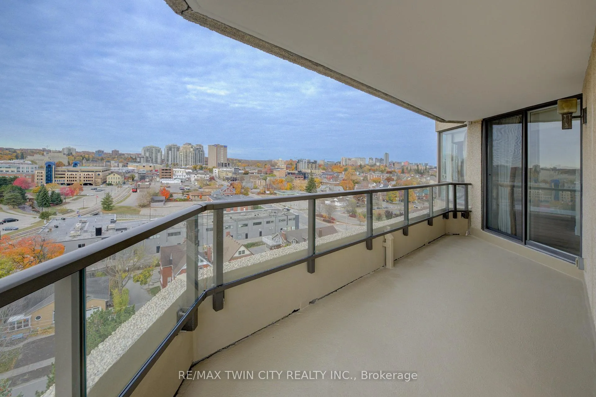 Photo 20 of Unit 1105, 4 Willow Street, Waterloo — HOMEH