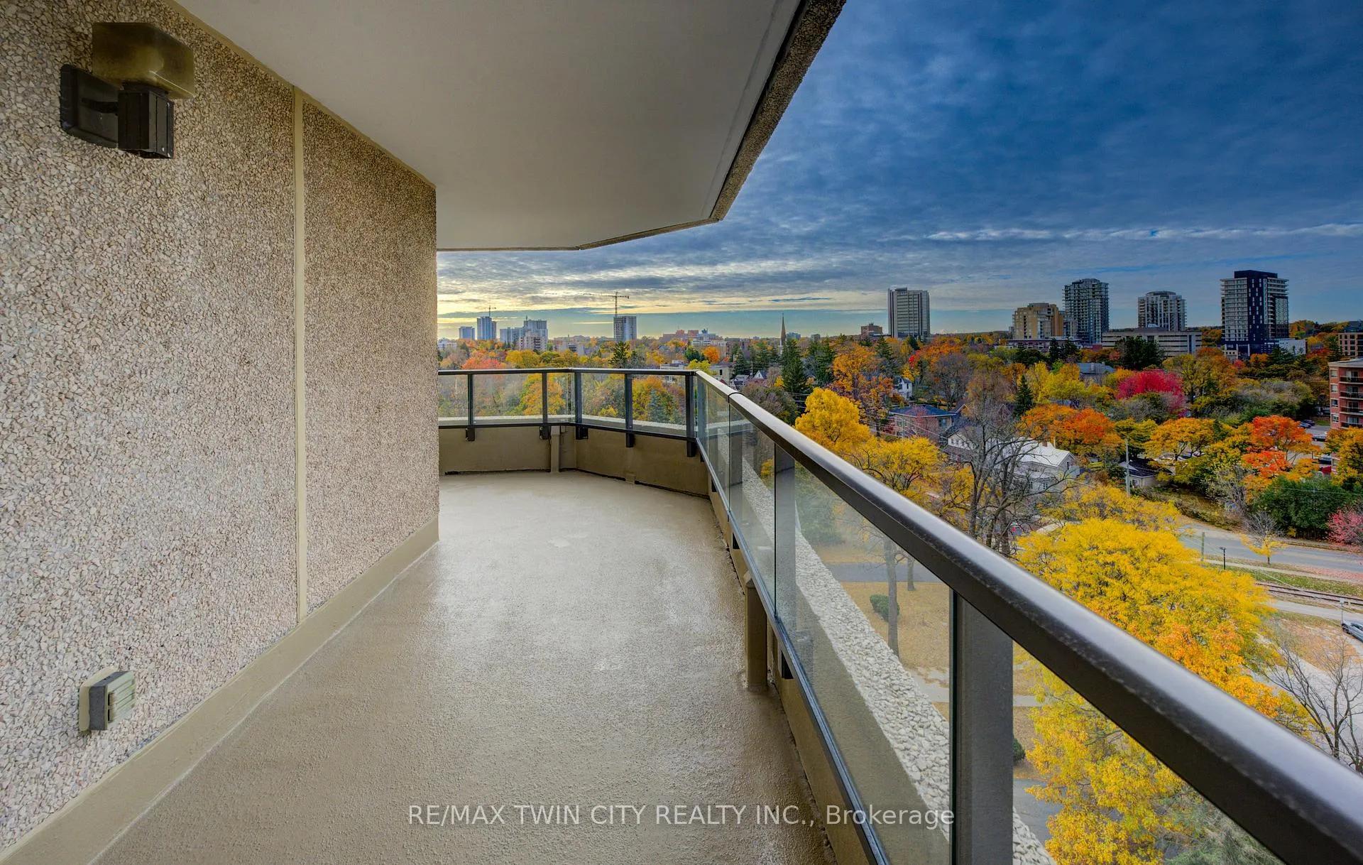 Photo 21 of Unit 1105, 4 Willow Street, Waterloo — HOMEH
