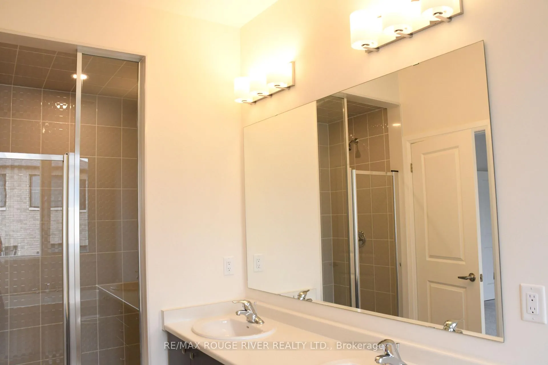 Photo 14 of 3016 Sideline 16, Pickering, Rural Pickering — HOMEH