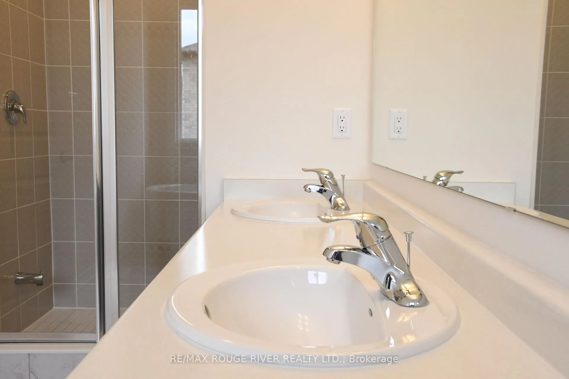 Photo 15 of 3016 Sideline 16, Pickering, Rural Pickering — HOMEH