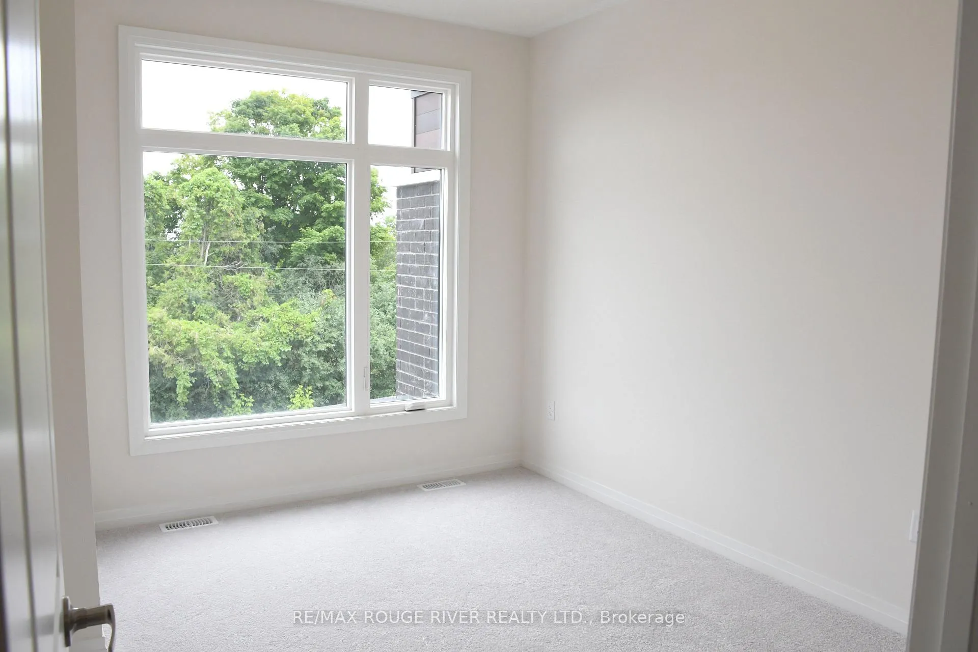 Photo 17 of 3016 Sideline 16, Pickering, Rural Pickering — HOMEH