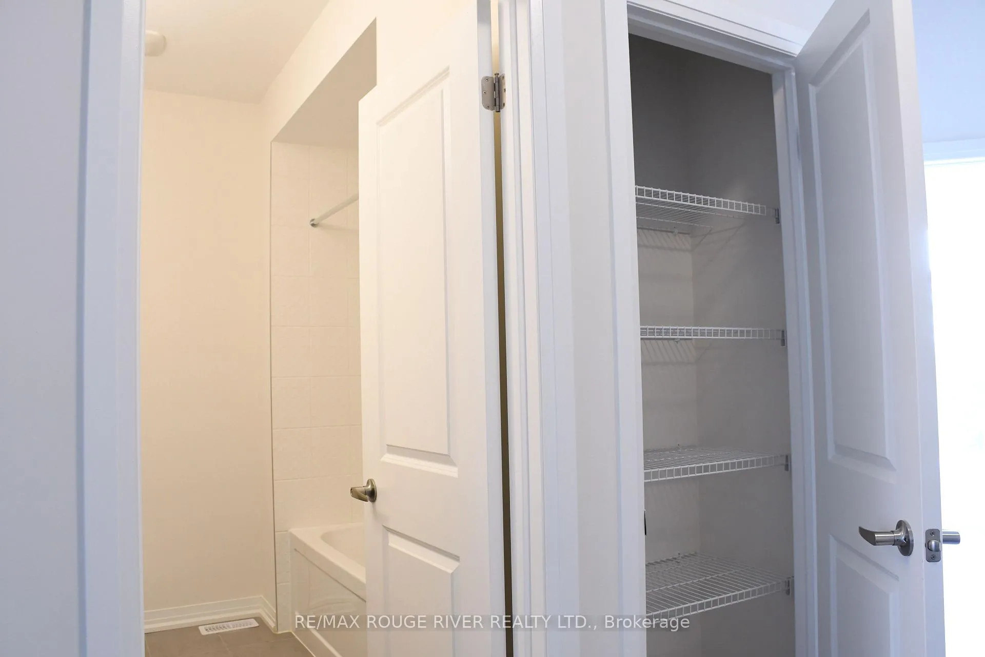 Photo 21 of 3016 Sideline 16, Pickering, Rural Pickering — HOMEH