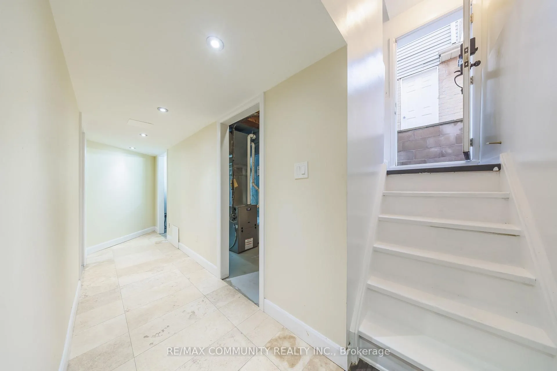 Photo 1 of Unit BSMT, 58 Chapman Drive, Ajax, Central — HOMEH