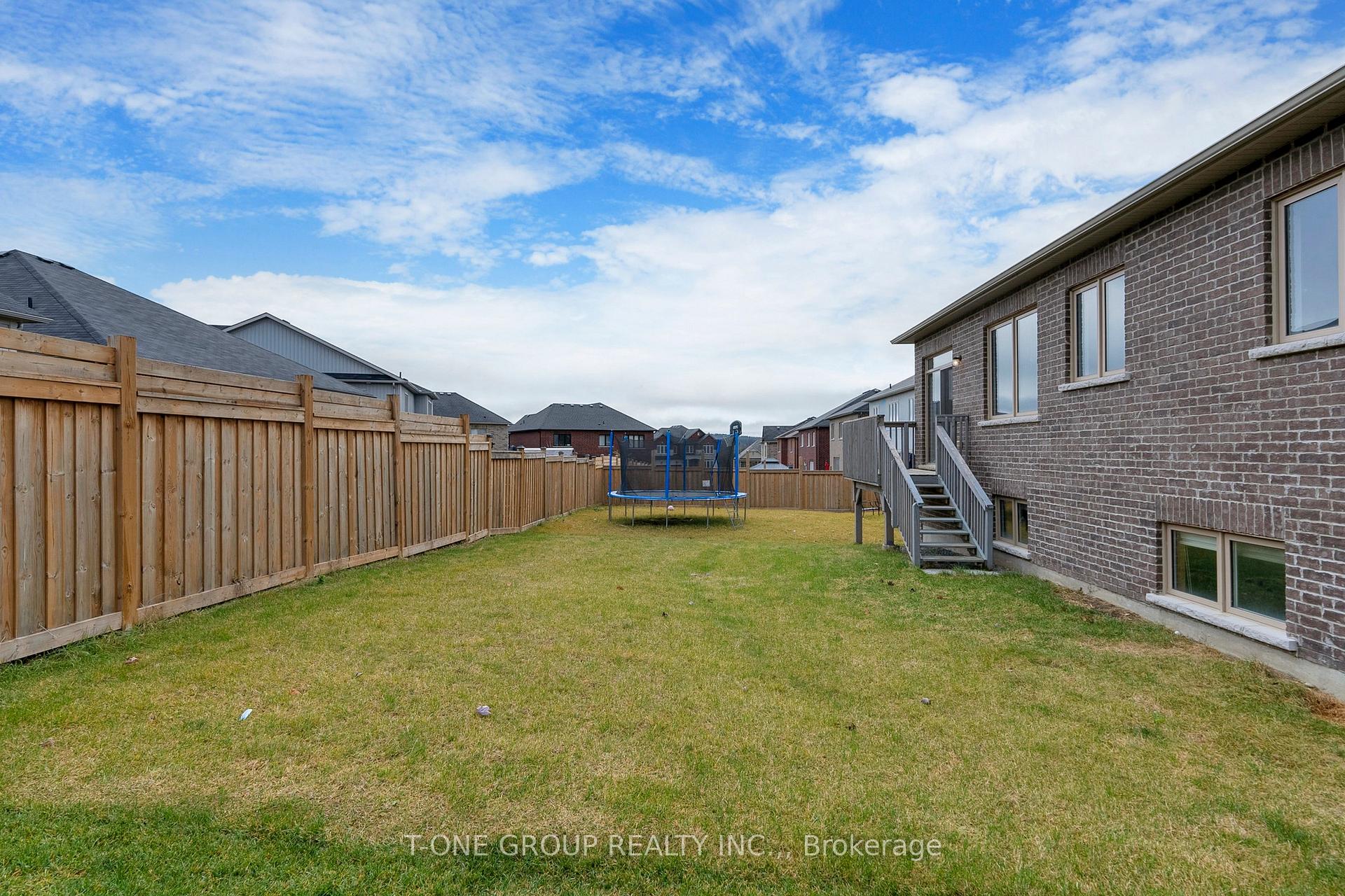 Photo 42 of 7 Melrose Drive, Cavan Monaghan, Rural Cavan Monaghan — HOMEH