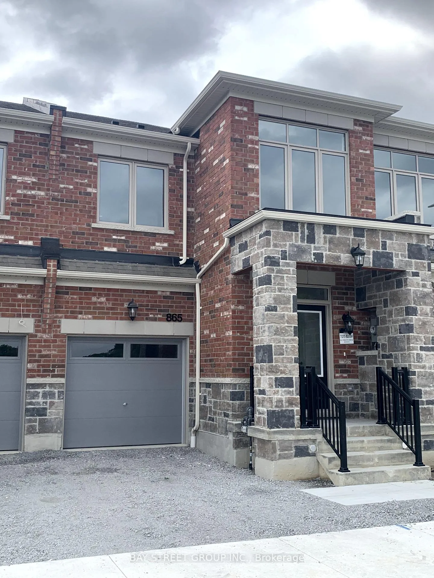 Front of 865 Smooth Rock Avenue