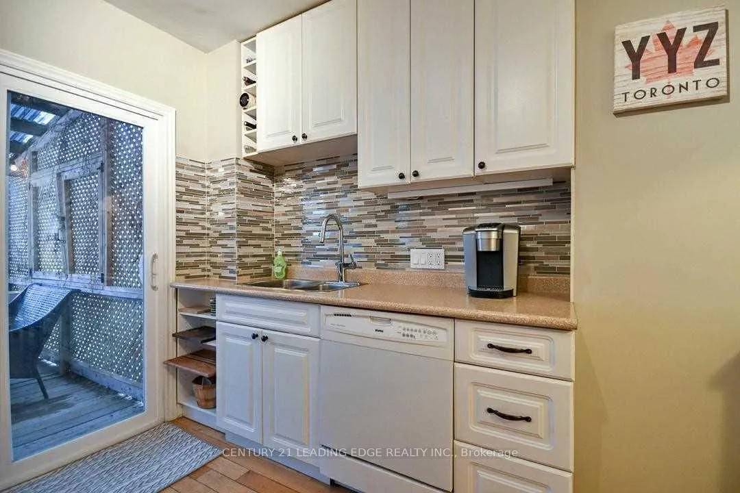 Photo 10 of 332 Highfield Road, Toronto, Greenwood-Coxwell — HOMEH
