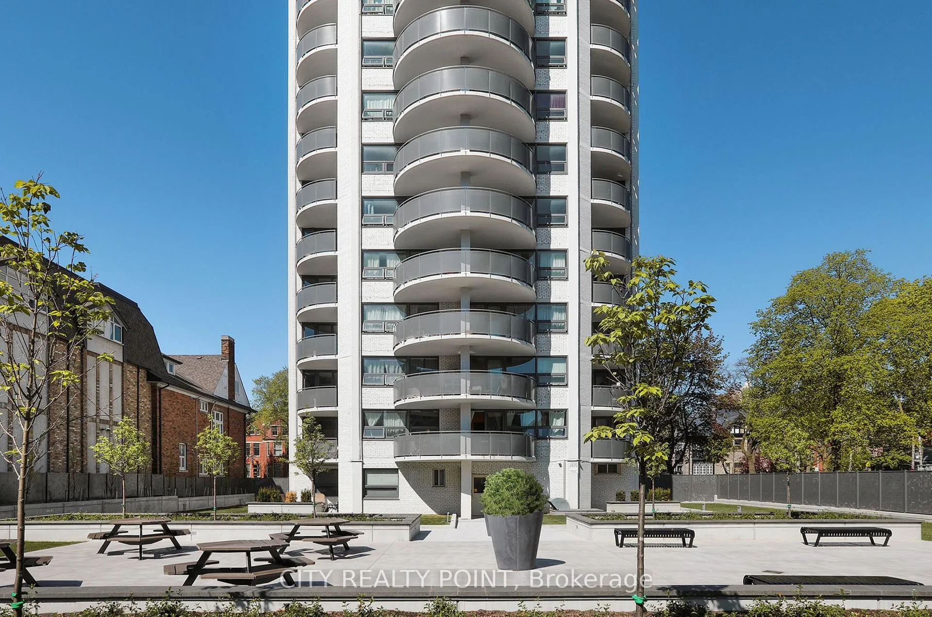 Front of Unit 305, 485 Huron Street