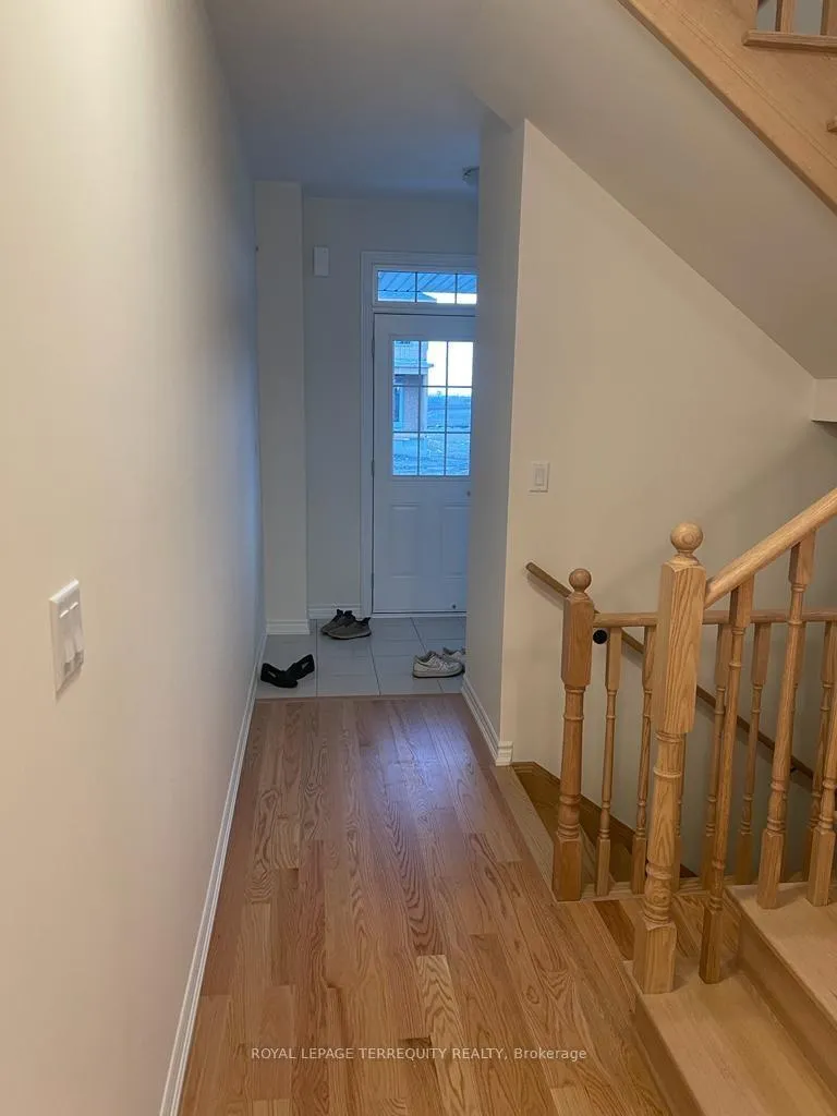 Photo 3 of 1170 Rexton Drive, Oshawa, Taunton — HOMEH