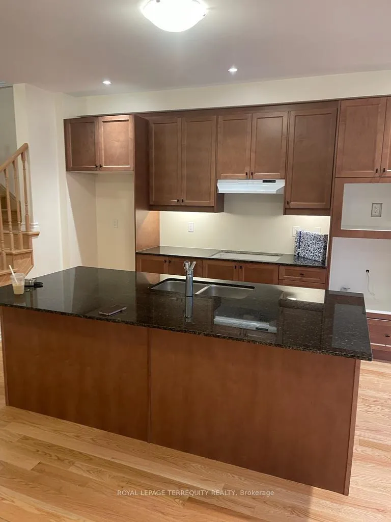 Photo 5 of 1170 Rexton Drive, Oshawa, Taunton — HOMEH