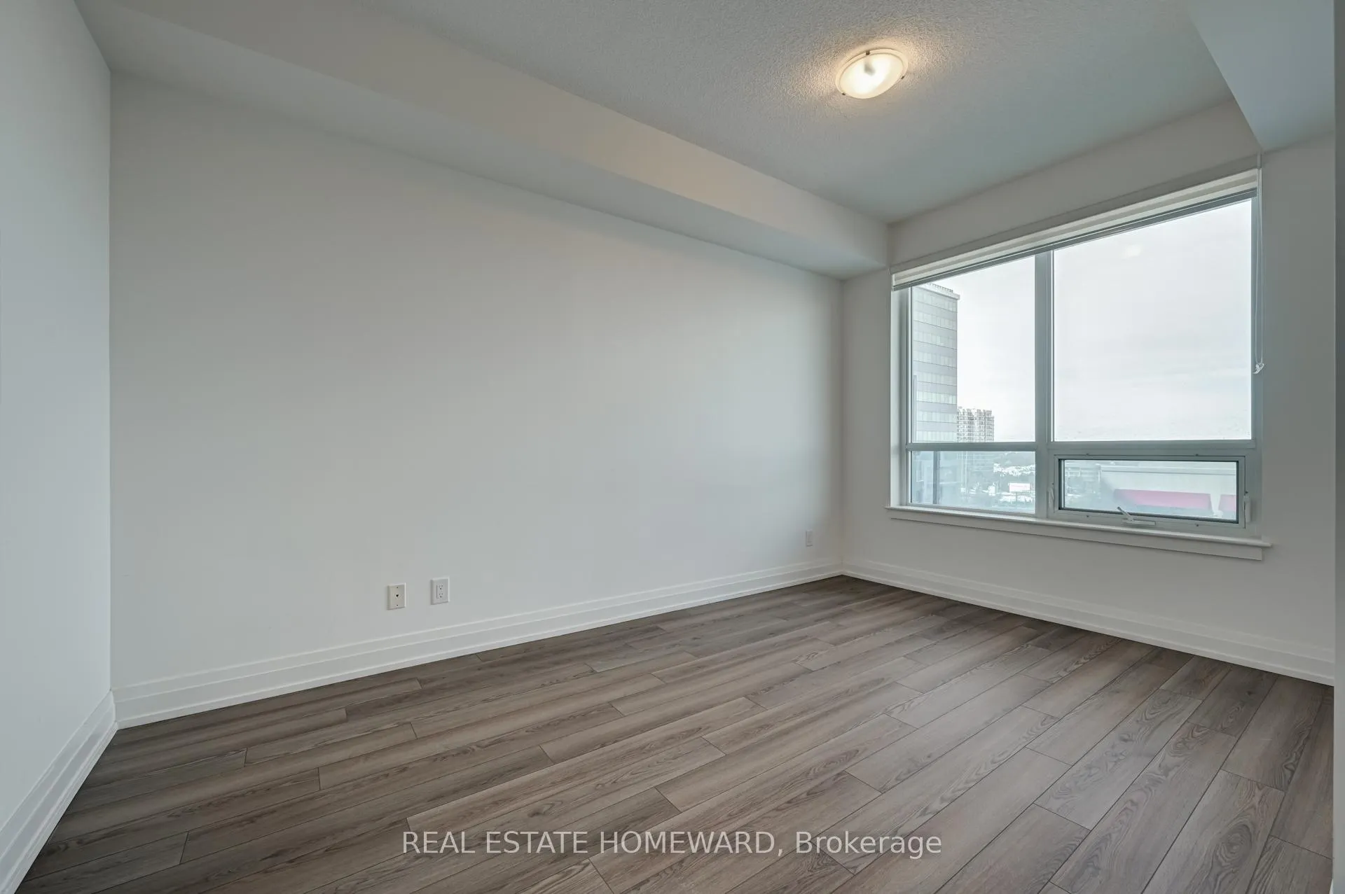 Photo 22 of Unit 402, 7165 Yonge Street, Markham, Thornhill — HOMEH