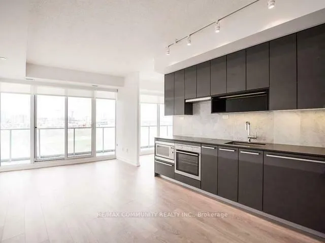 Photo 2 of Unit 802, 115 McMahon Drive, North York, Bayview Village — HOMEH