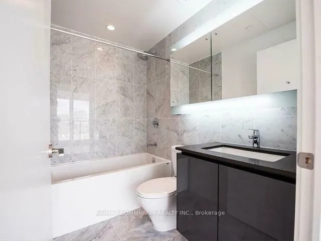 Photo 6 of Unit 802, 115 McMahon Drive, North York, Bayview Village — HOMEH