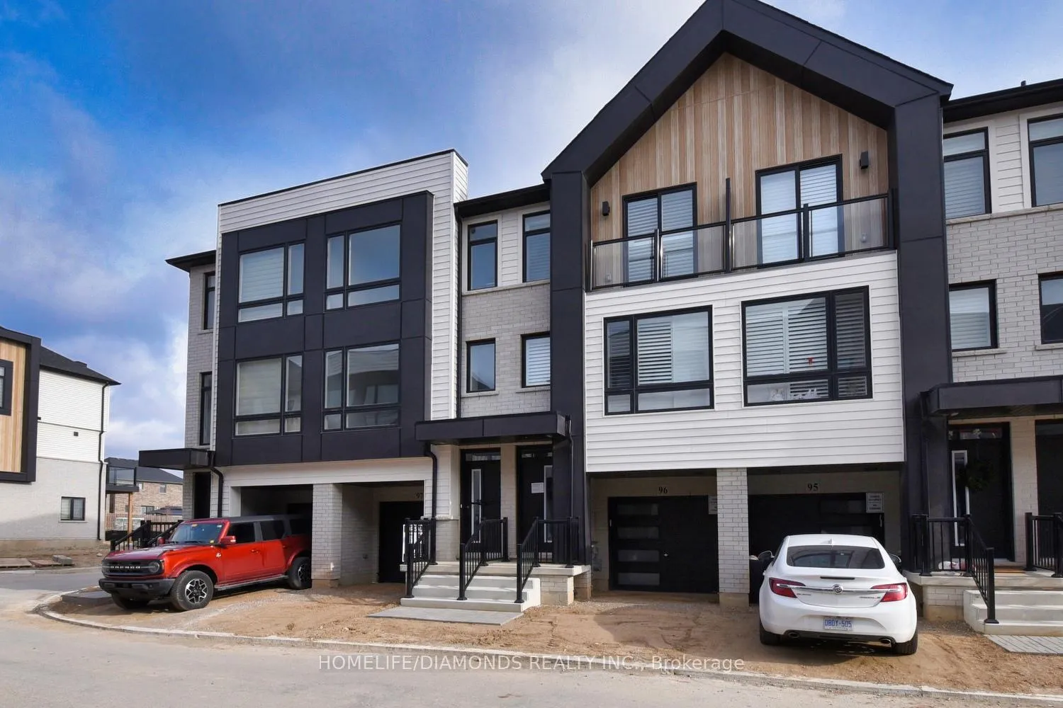 Photo 1 of Unit 97, 55 Tom Brown Drive, Brant, Paris — HOMEH