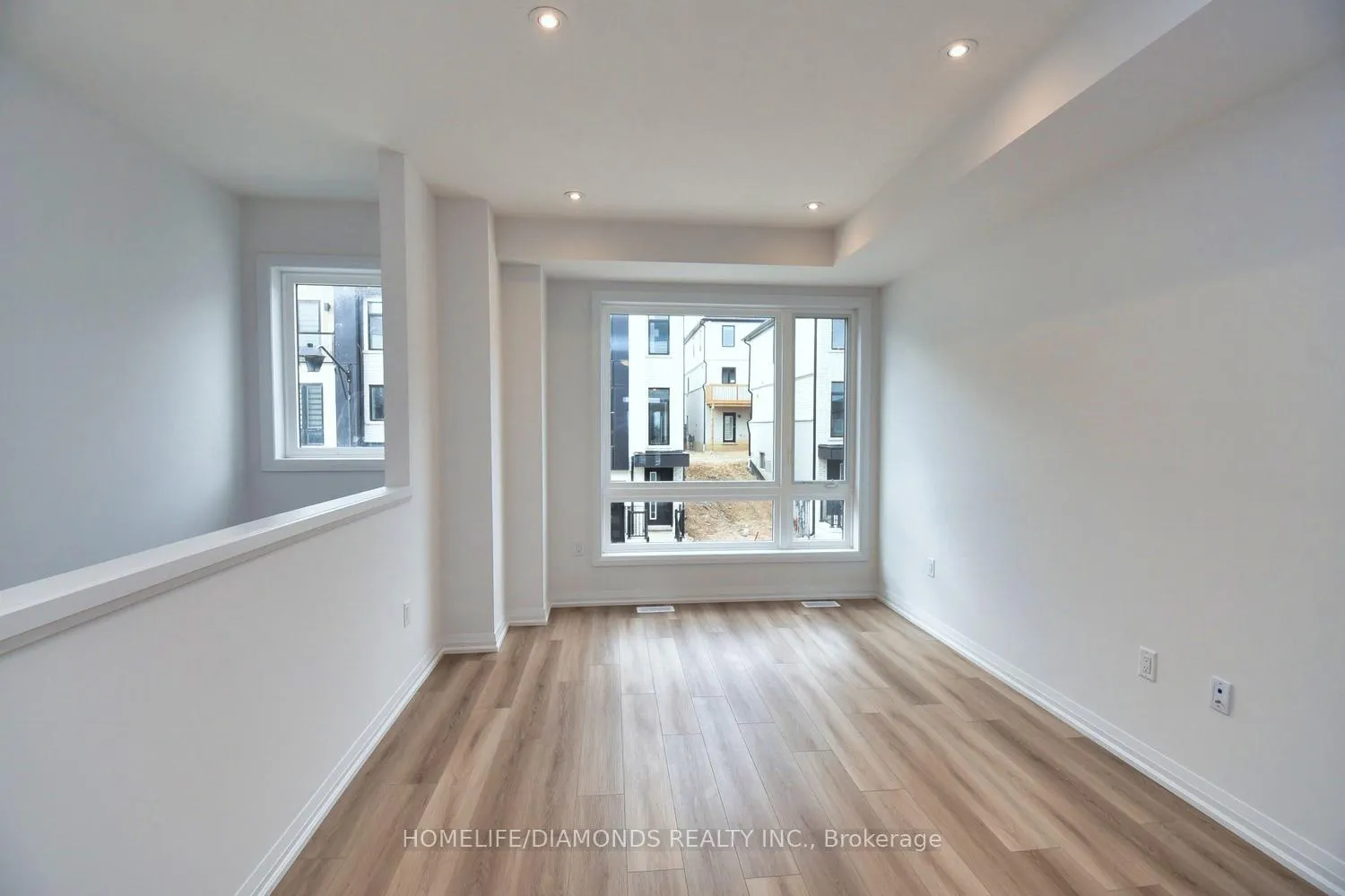 Photo 7 of Unit 97, 55 Tom Brown Drive, Brant, Paris — HOMEH