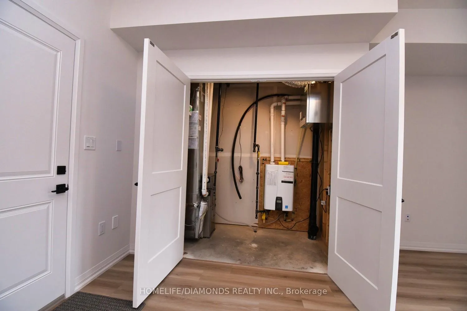 Photo 25 of Unit 97, 55 Tom Brown Drive, Brant, Paris — HOMEH