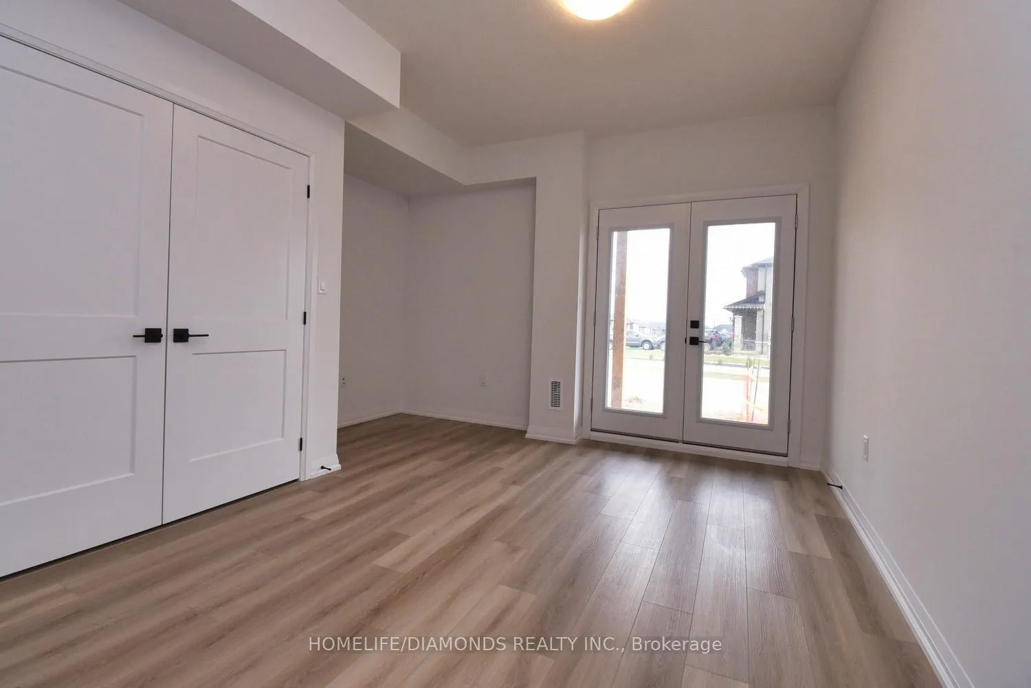 Photo 27 of Unit 97, 55 Tom Brown Drive, Brant, Paris — HOMEH