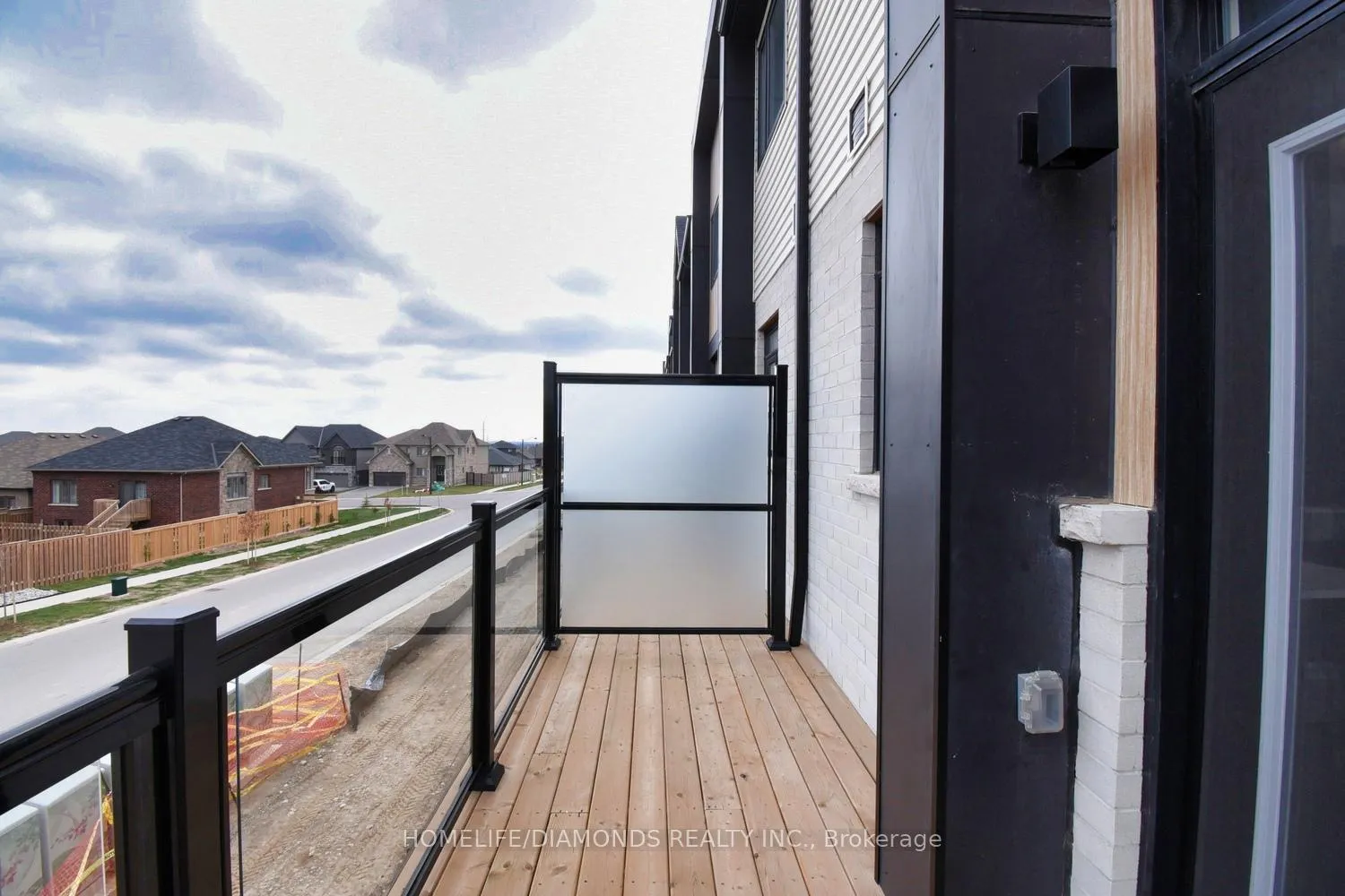 Photo 31 of Unit 97, 55 Tom Brown Drive, Brant, Paris — HOMEH