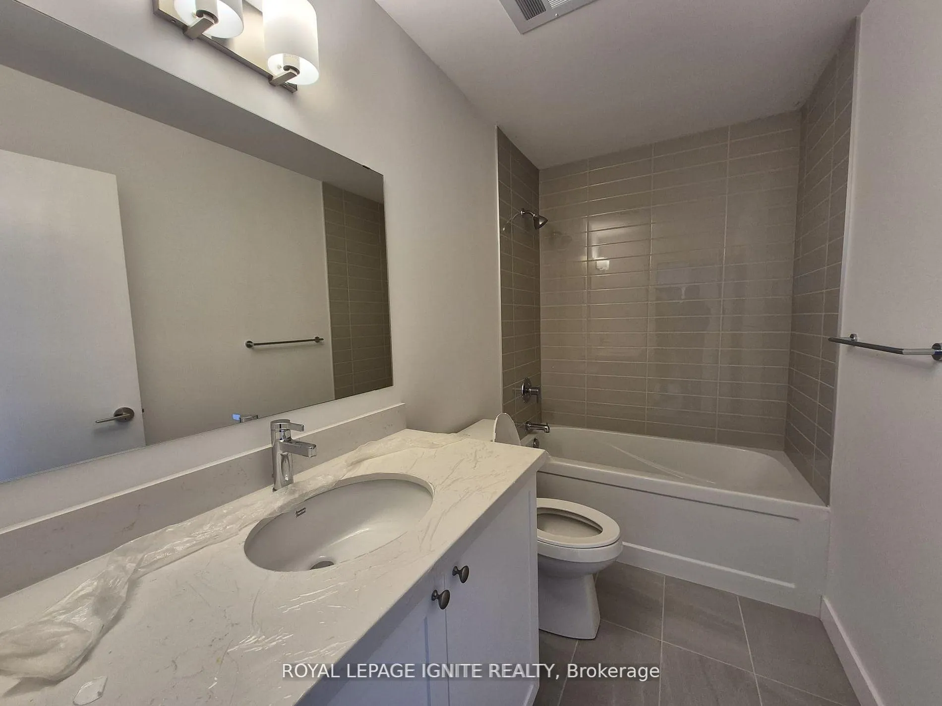 Photo 15 of Unit 206, 55 Clarington Boulevard, Clarington, Bowmanville — HOMEH