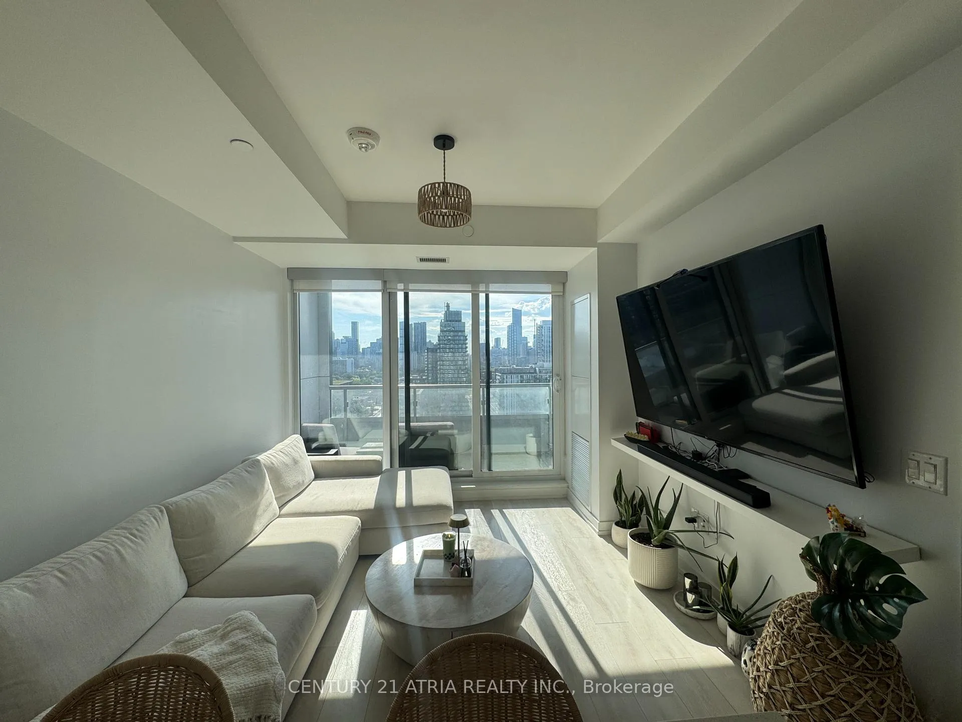 Photo 3 of Unit 1608, 225 Sumach Street, Toronto, Regent Park — HOMEH