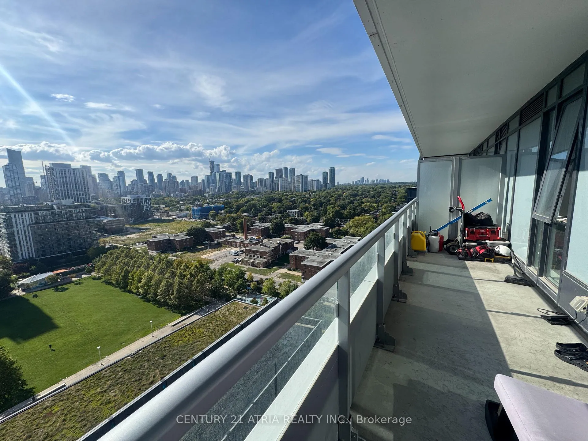 Photo 8 of Unit 1608, 225 Sumach Street, Toronto, Regent Park — HOMEH