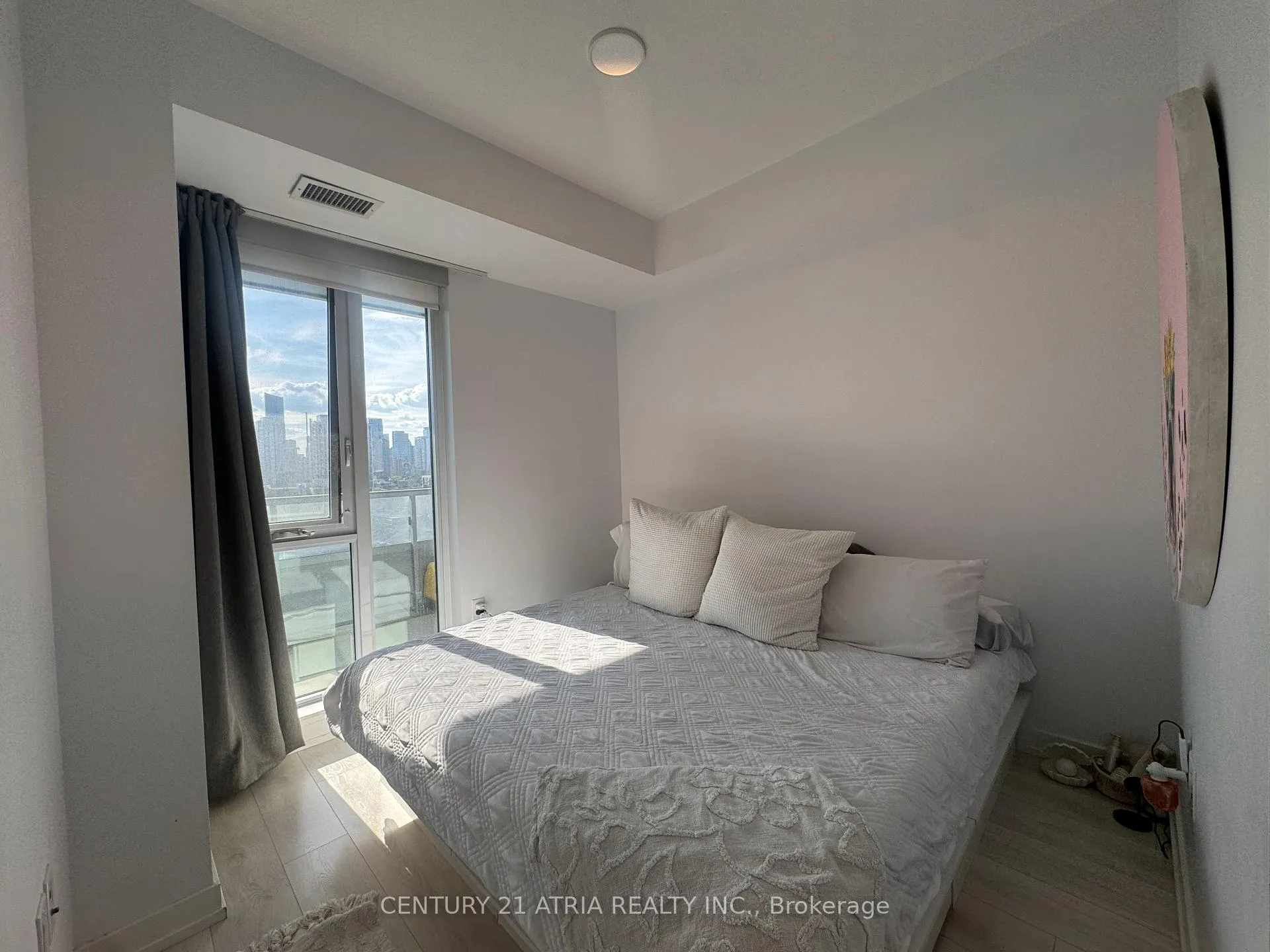 Photo 9 of Unit 1608, 225 Sumach Street, Toronto, Regent Park — HOMEH