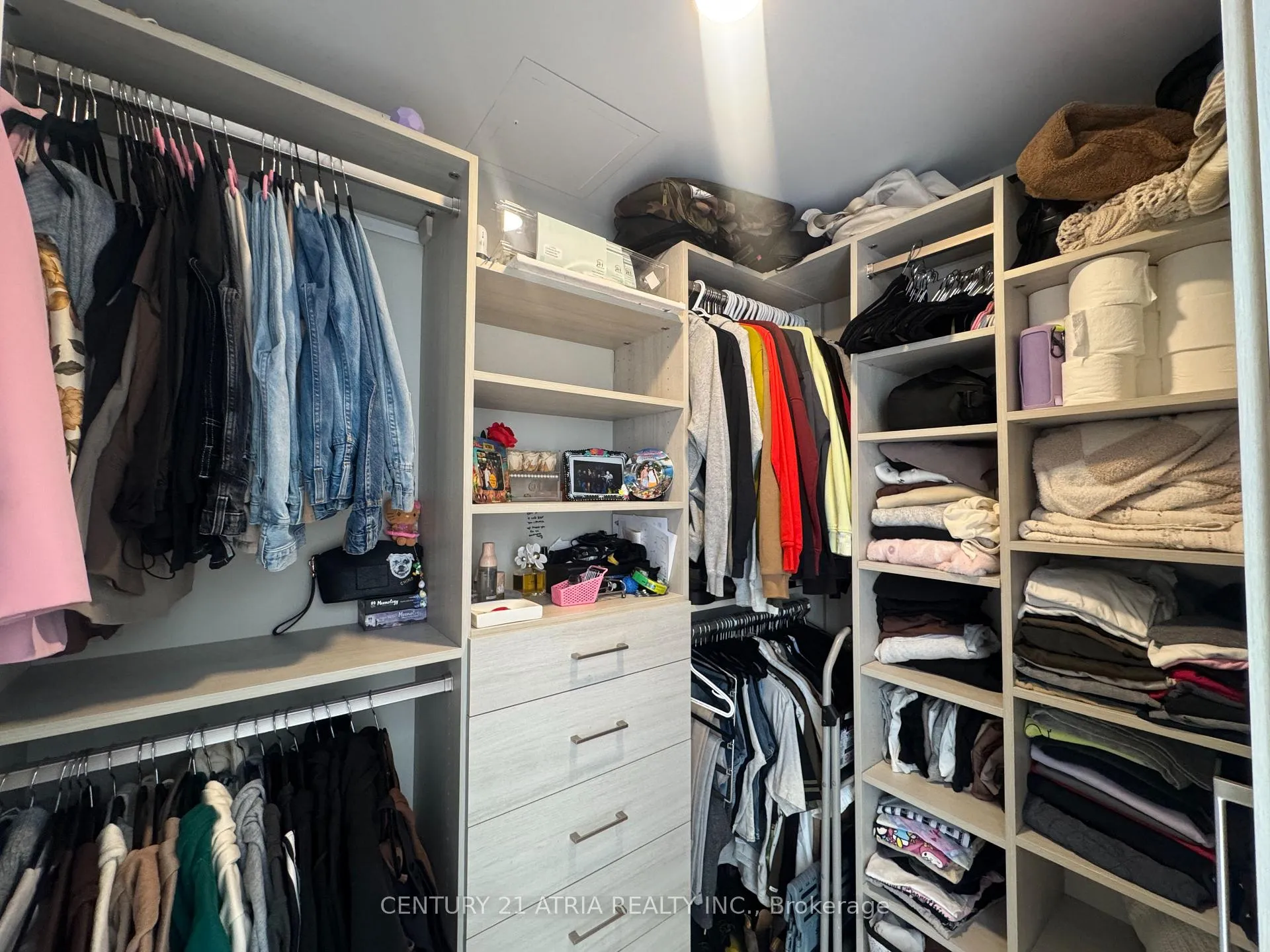Photo 10 of Unit 1608, 225 Sumach Street, Toronto, Regent Park — HOMEH
