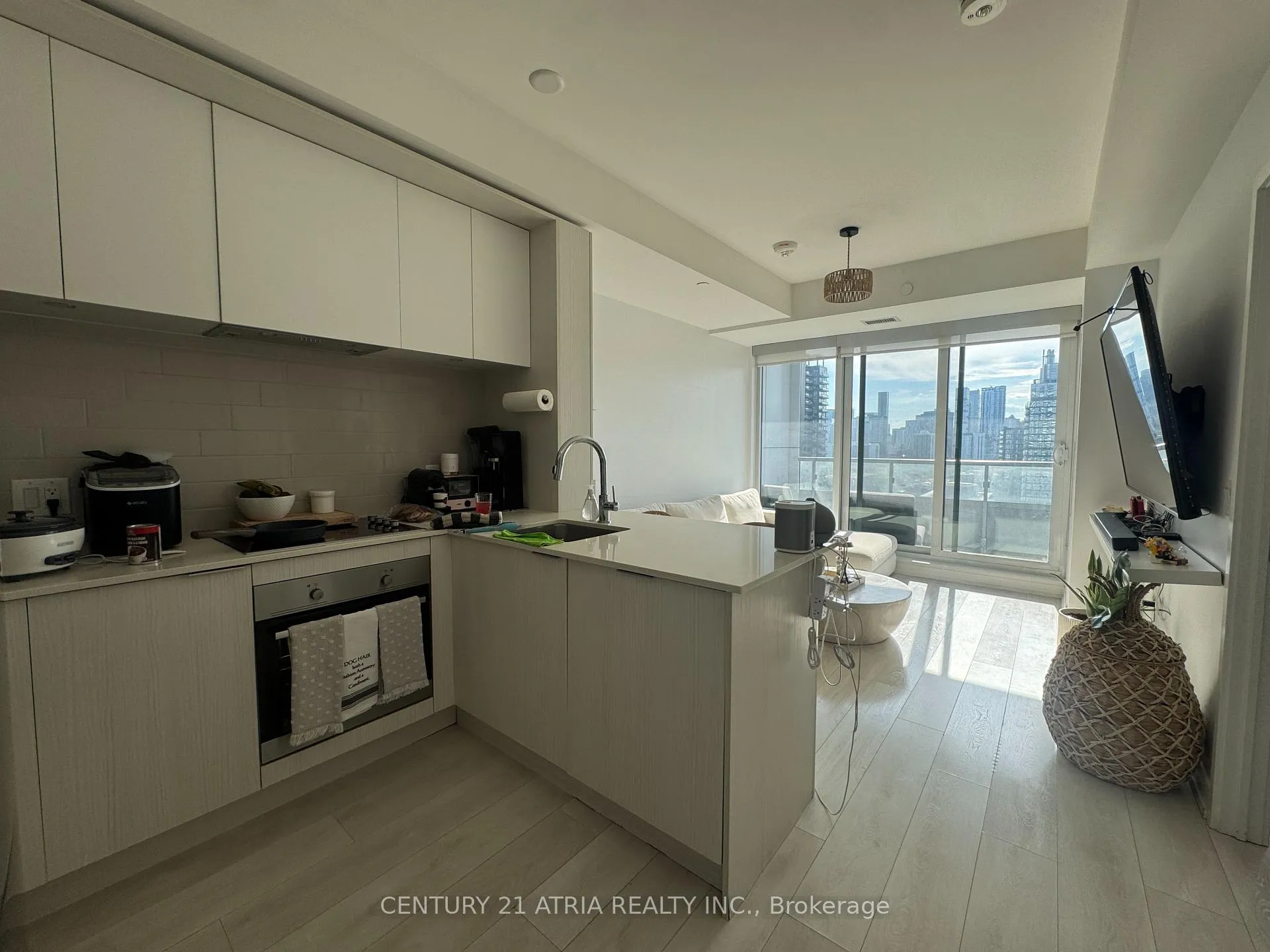 Photo 17 of Unit 1608, 225 Sumach Street, Toronto, Regent Park — HOMEH