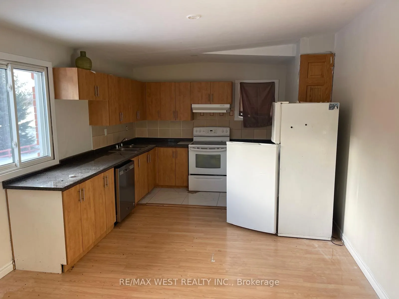 Photo 11 of Unit B2, 1521 Charleston Side Road S, Caledon, Rural Caledon — HOMEH