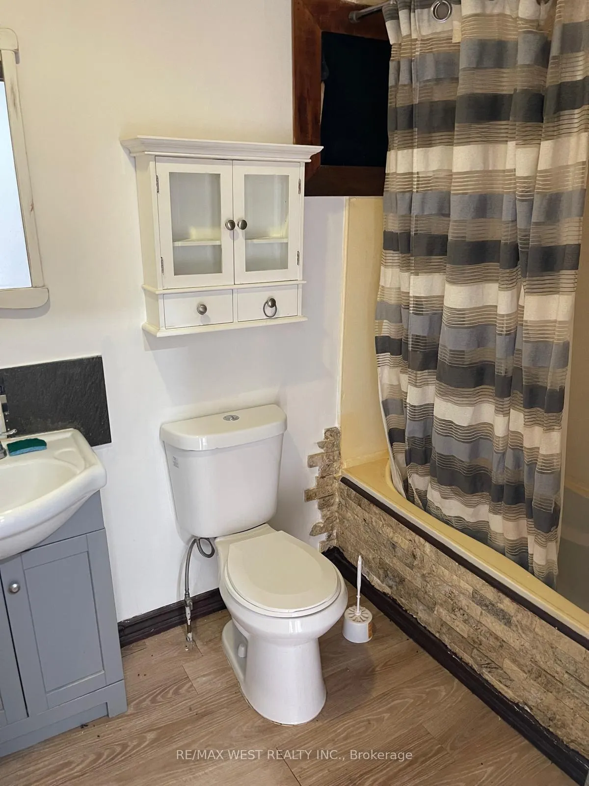 Photo 14 of Unit B2, 1521 Charleston Side Road S, Caledon, Rural Caledon — HOMEH