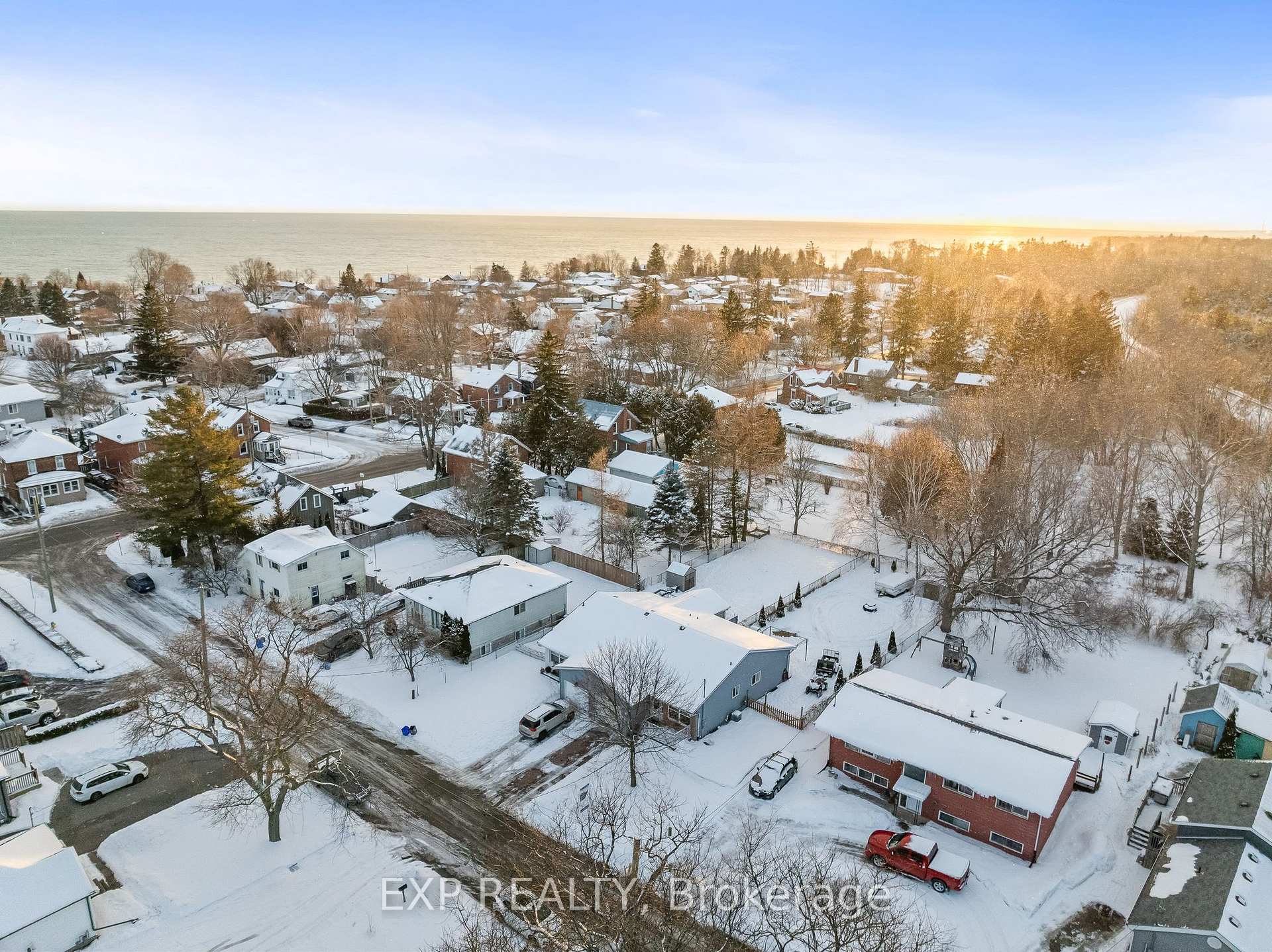 Photo 3 of 257 Sinclair Street, Cobourg — HOMEH