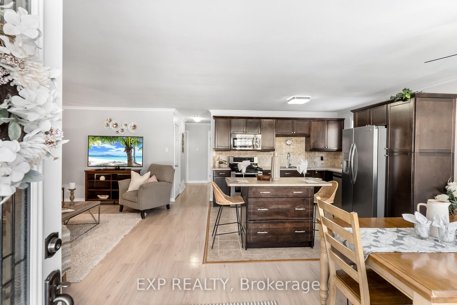 Photo 5 of 257 Sinclair Street, Cobourg — HOMEH