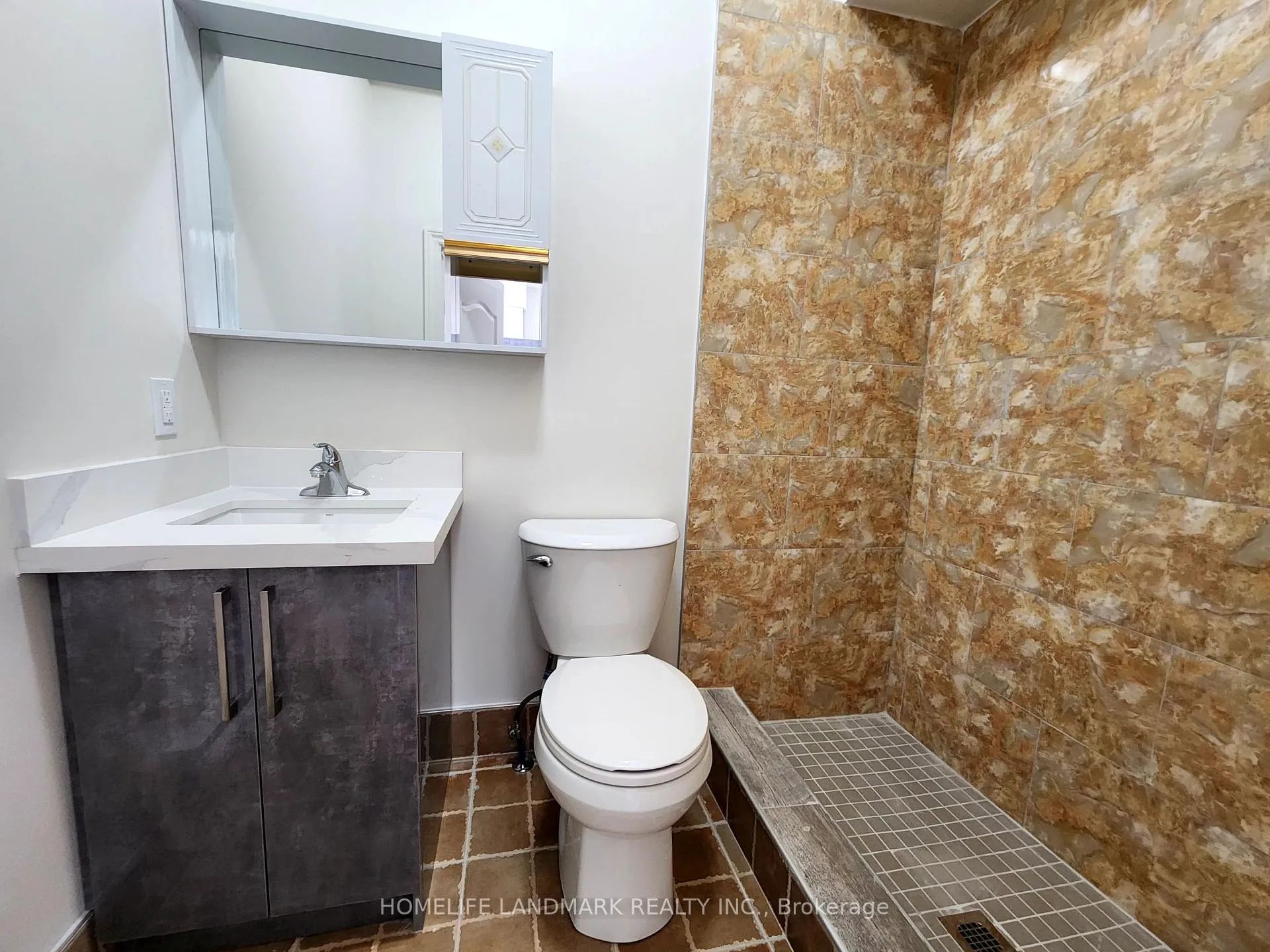 Photo 4 of Unit 206, 29 1/2 Simcoe Street S, Oshawa, Central — HOMEH