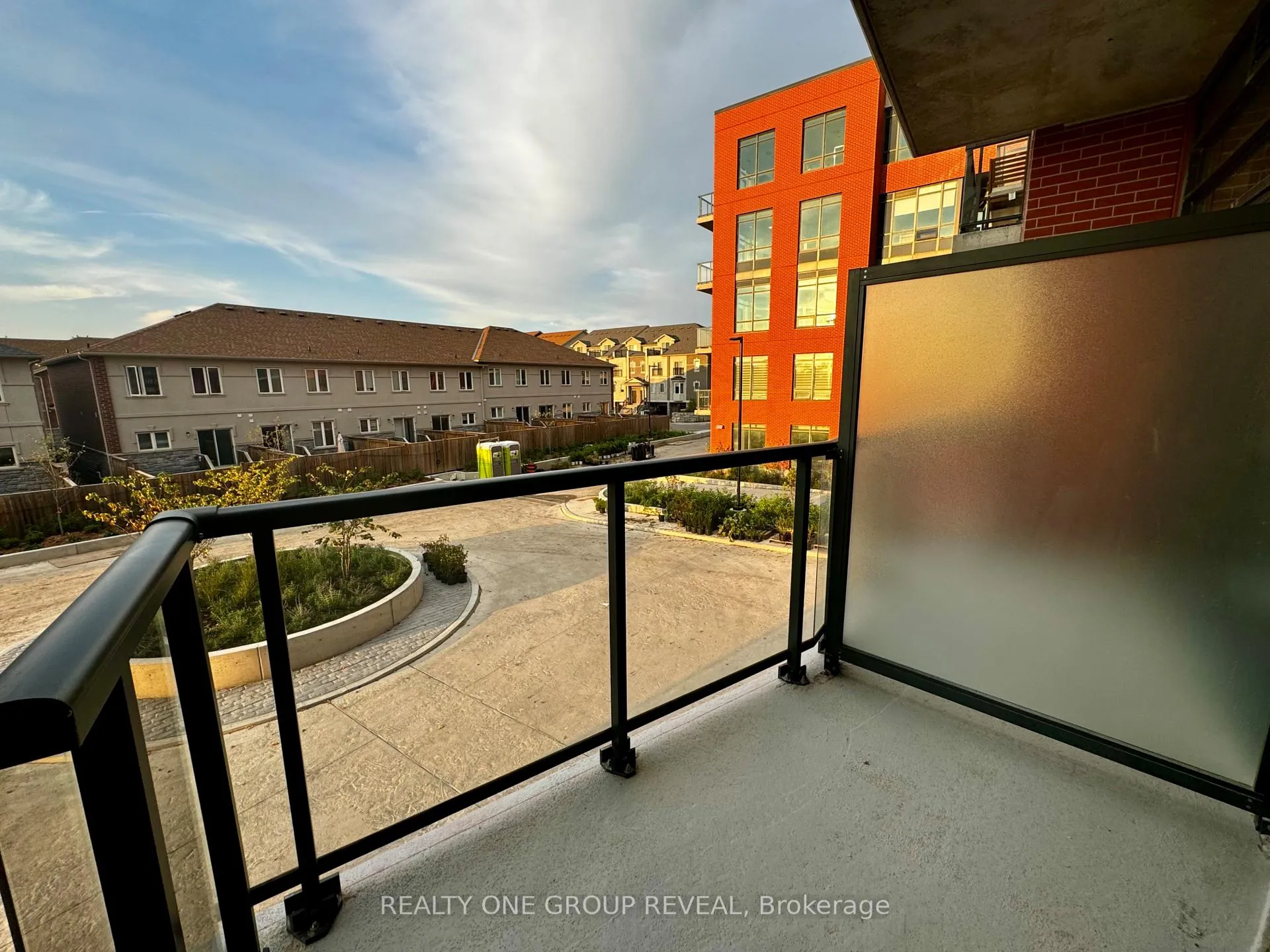 Photo 12 of Unit 223, 1010 Dundas Street E, Whitby, Blue Grass Meadows — HOMEH