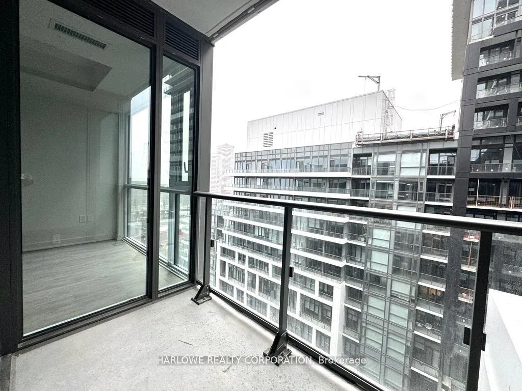 Photo 13 of Unit LPH1821, 60 Princess Street, Toronto, Waterfront Communities — HOMEH