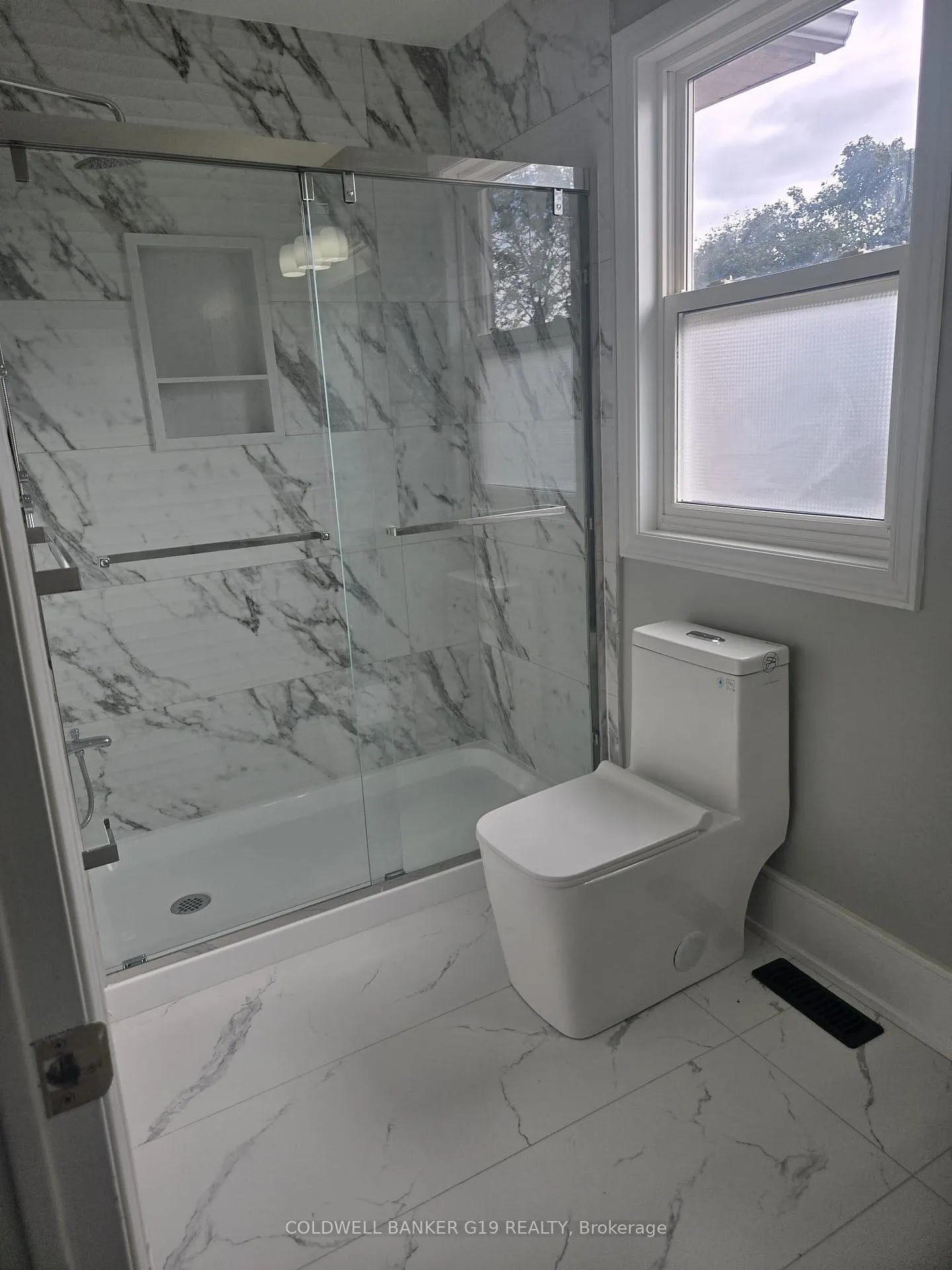 Photo 19 of 145 Cardinal Street, Barrie, Cundles East — HOMEH