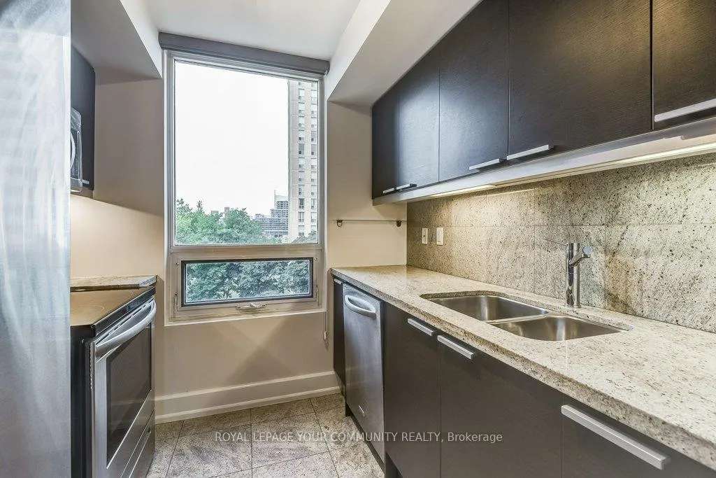 Photo 14 of Unit 527, 650 Sheppard Avenue E, North York, Bayview Village — HOMEH