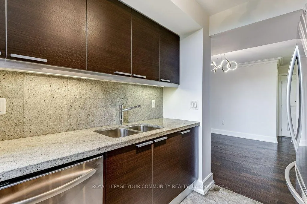 Photo 17 of Unit 527, 650 Sheppard Avenue E, North York, Bayview Village — HOMEH