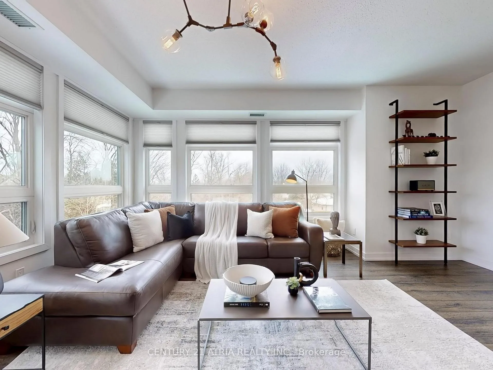 Photo 5 of Unit 306, 69 Boyne Street, New Tecumseth, Alliston — HOMEH