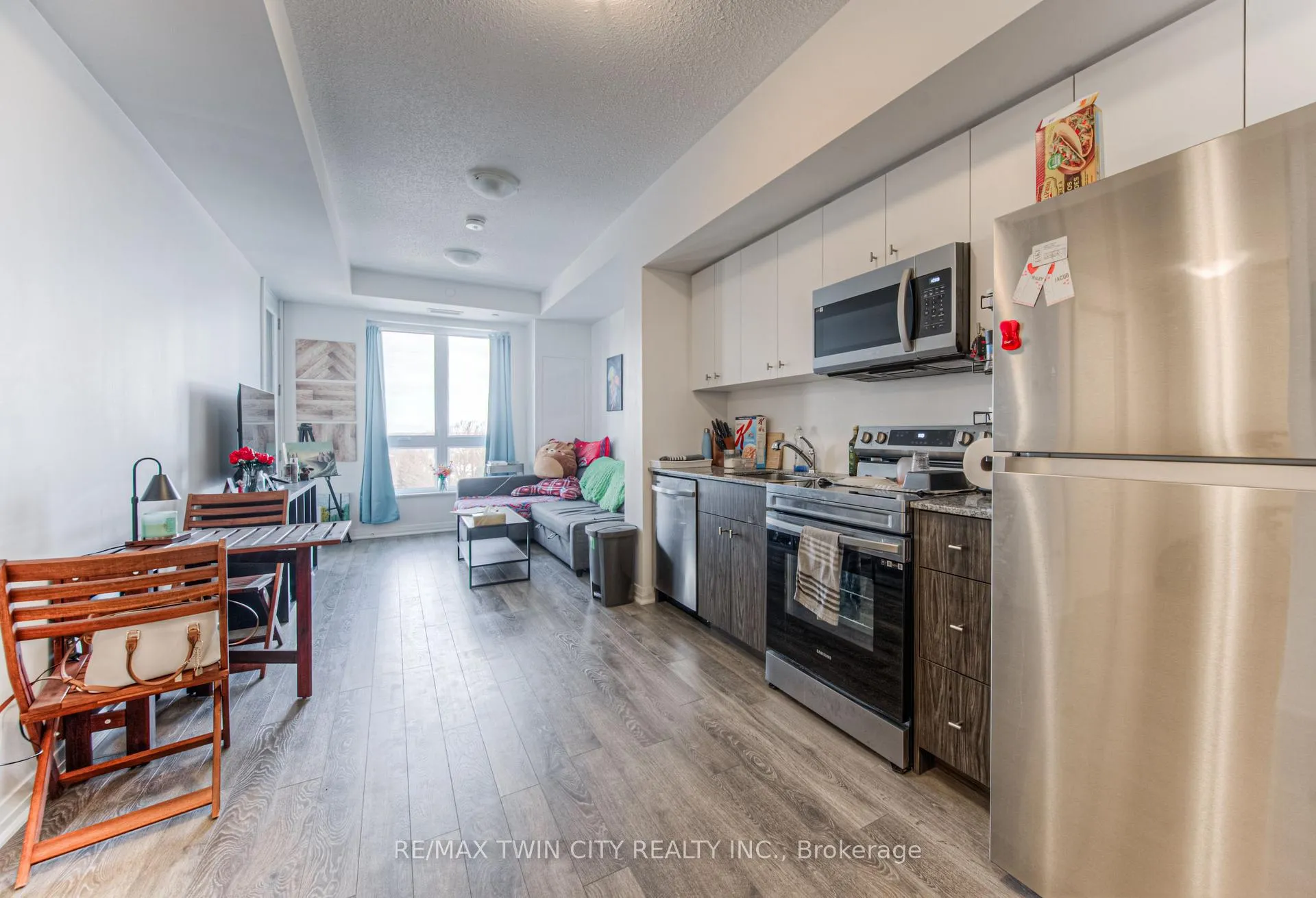 Photo 6 of Unit 606, 101 Golden Eagle Road, Waterloo — HOMEH