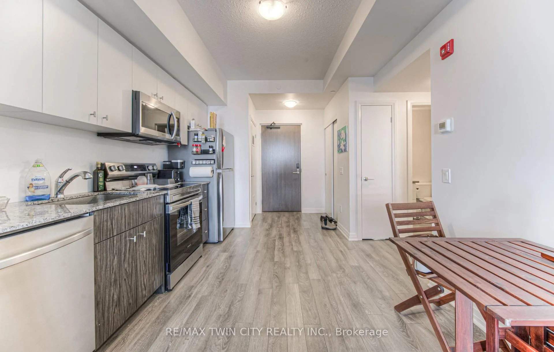 Photo 12 of Unit 606, 101 Golden Eagle Road, Waterloo — HOMEH
