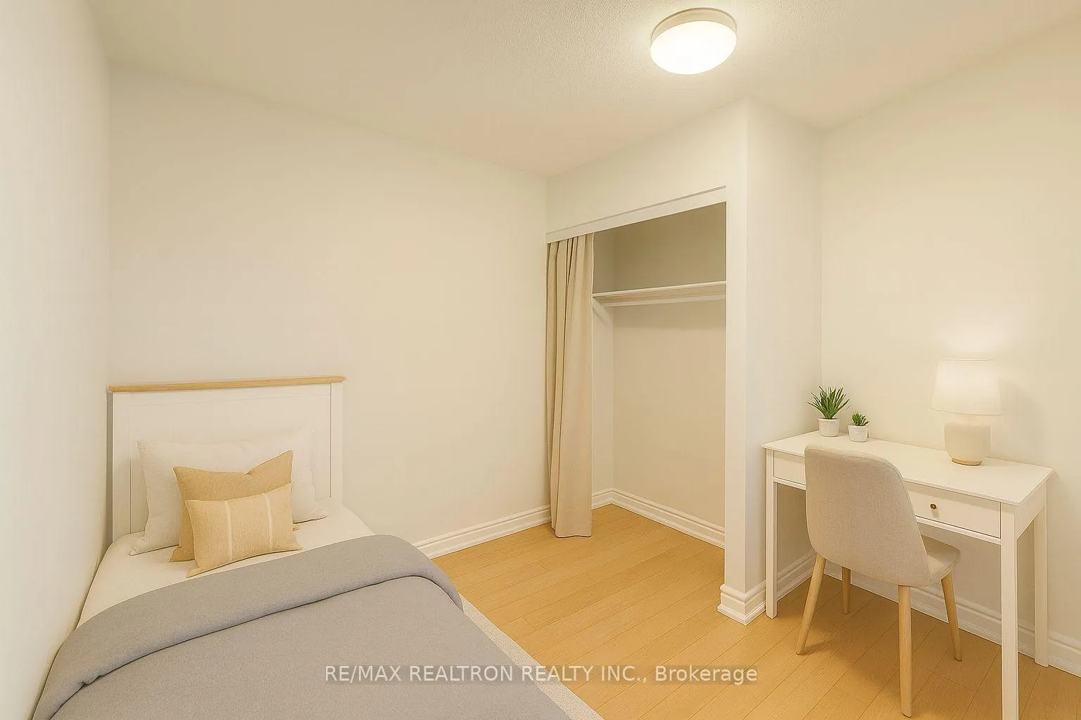 Photo 6 of Unit 209, 51 Saddlecreek Drive, Markham, Commerce Valley — HOMEH