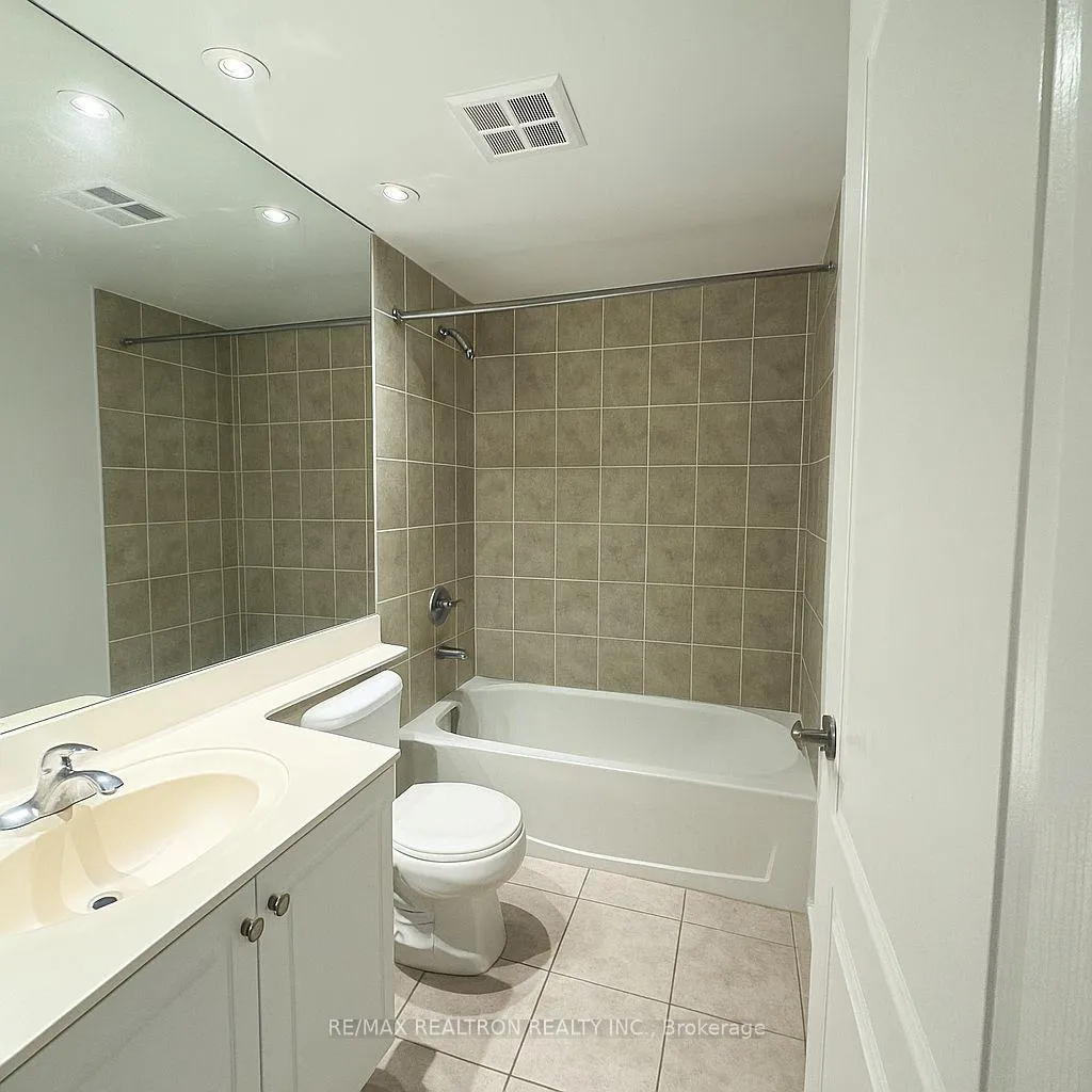Photo 8 of Unit 209, 51 Saddlecreek Drive, Markham, Commerce Valley — HOMEH