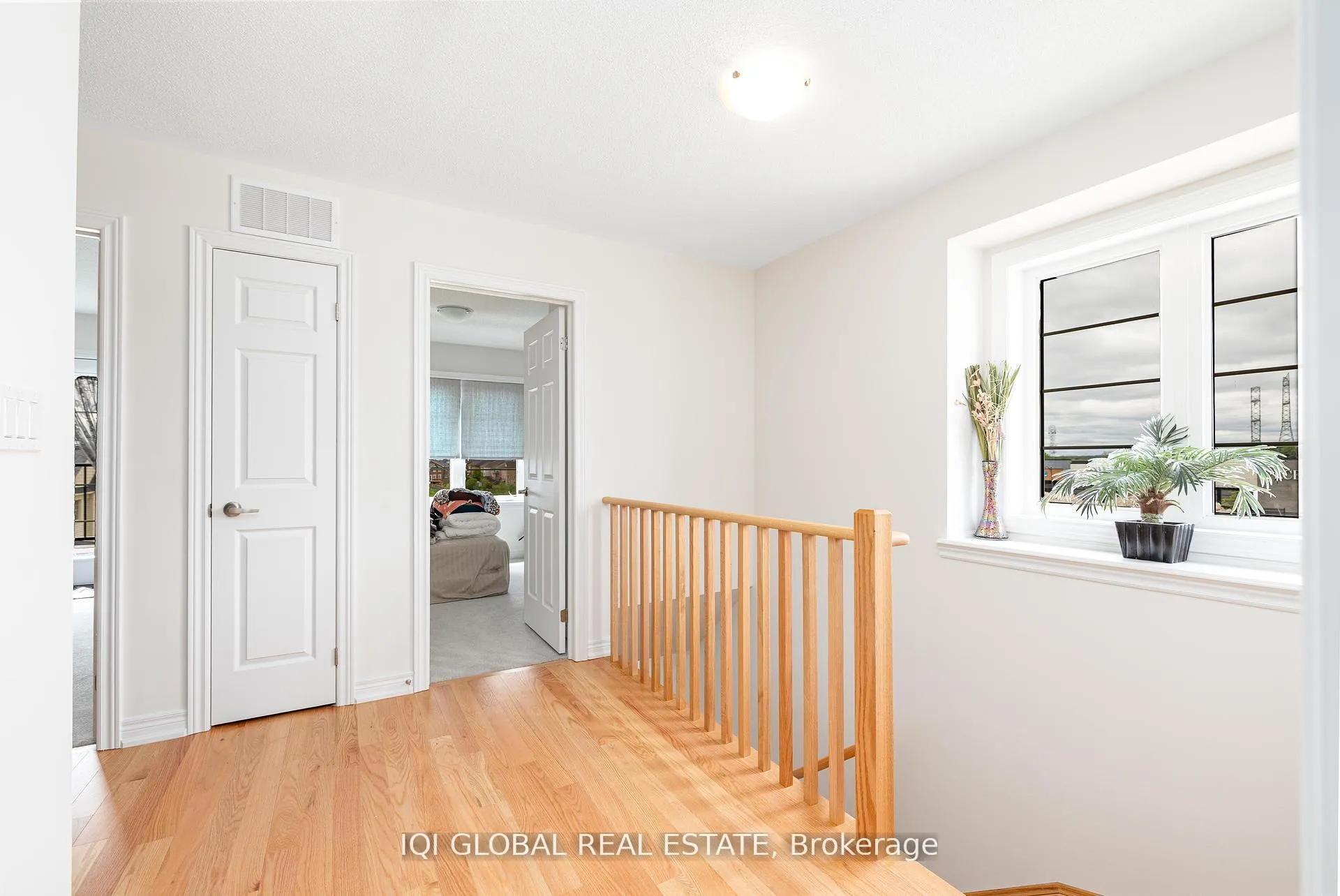 Photo 20 of 99 Air Dancer Crescent, Oshawa, Windfields — HOMEH