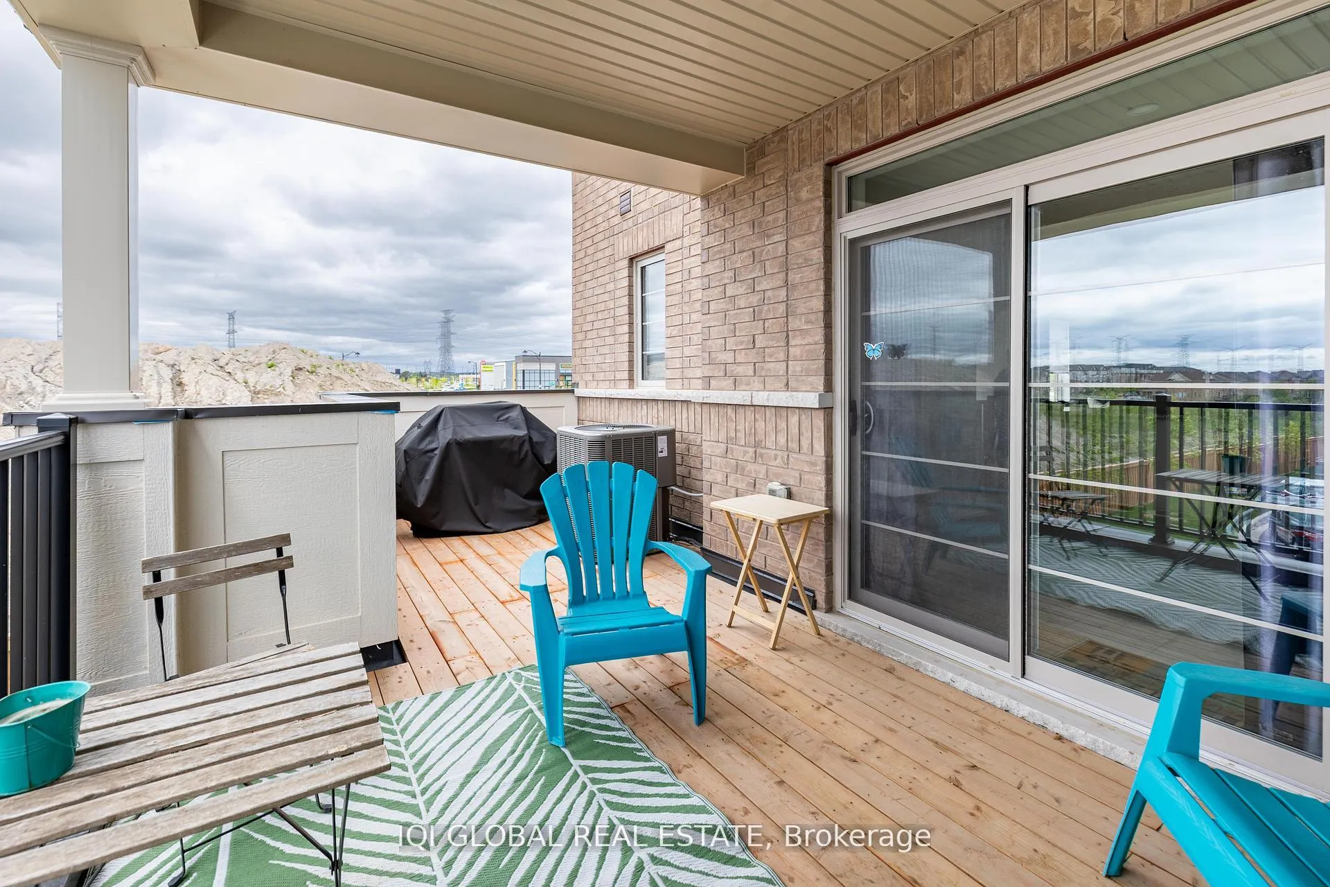 Photo 35 of 99 Air Dancer Crescent, Oshawa, Windfields — HOMEH