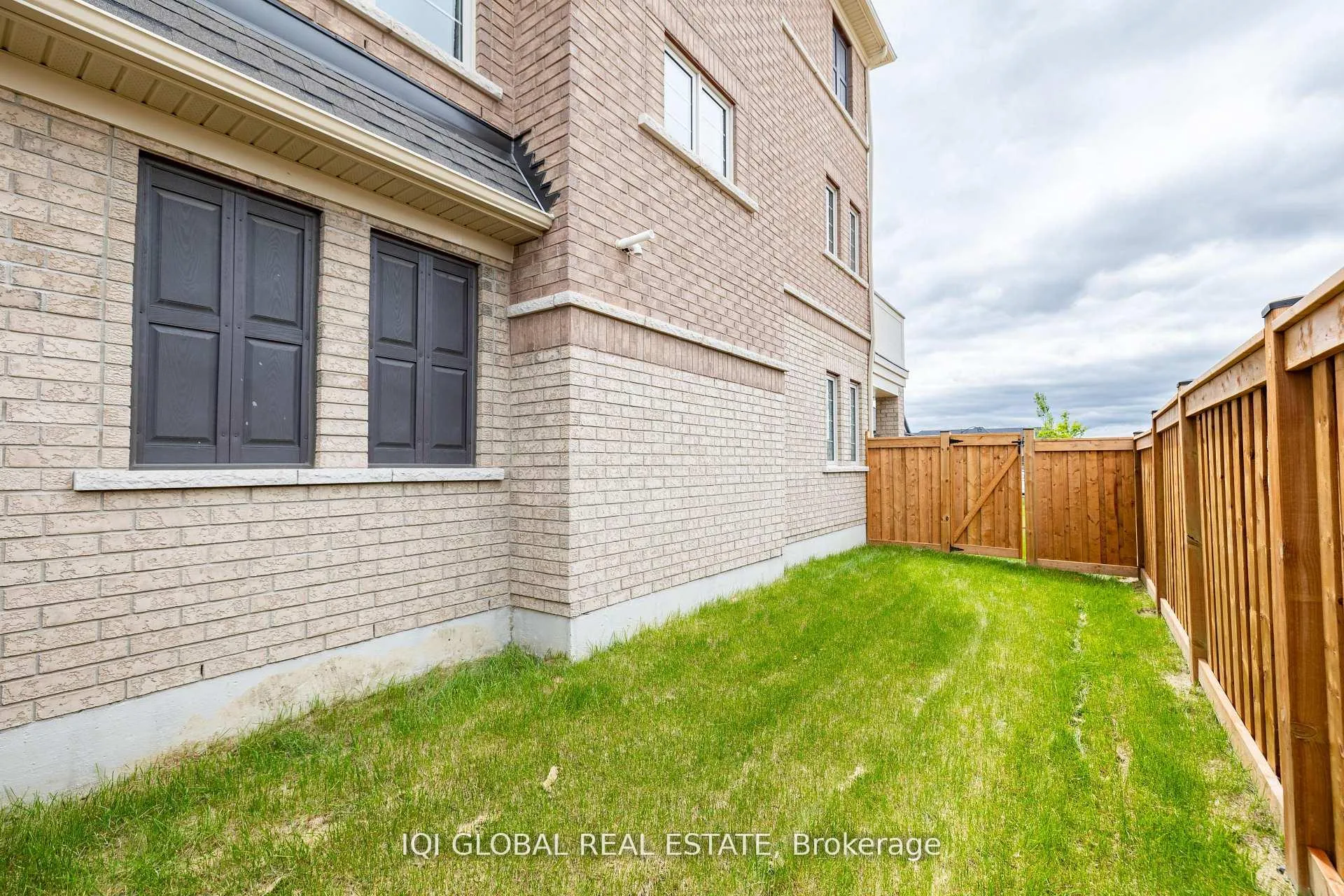 Photo 42 of 99 Air Dancer Crescent, Oshawa, Windfields — HOMEH