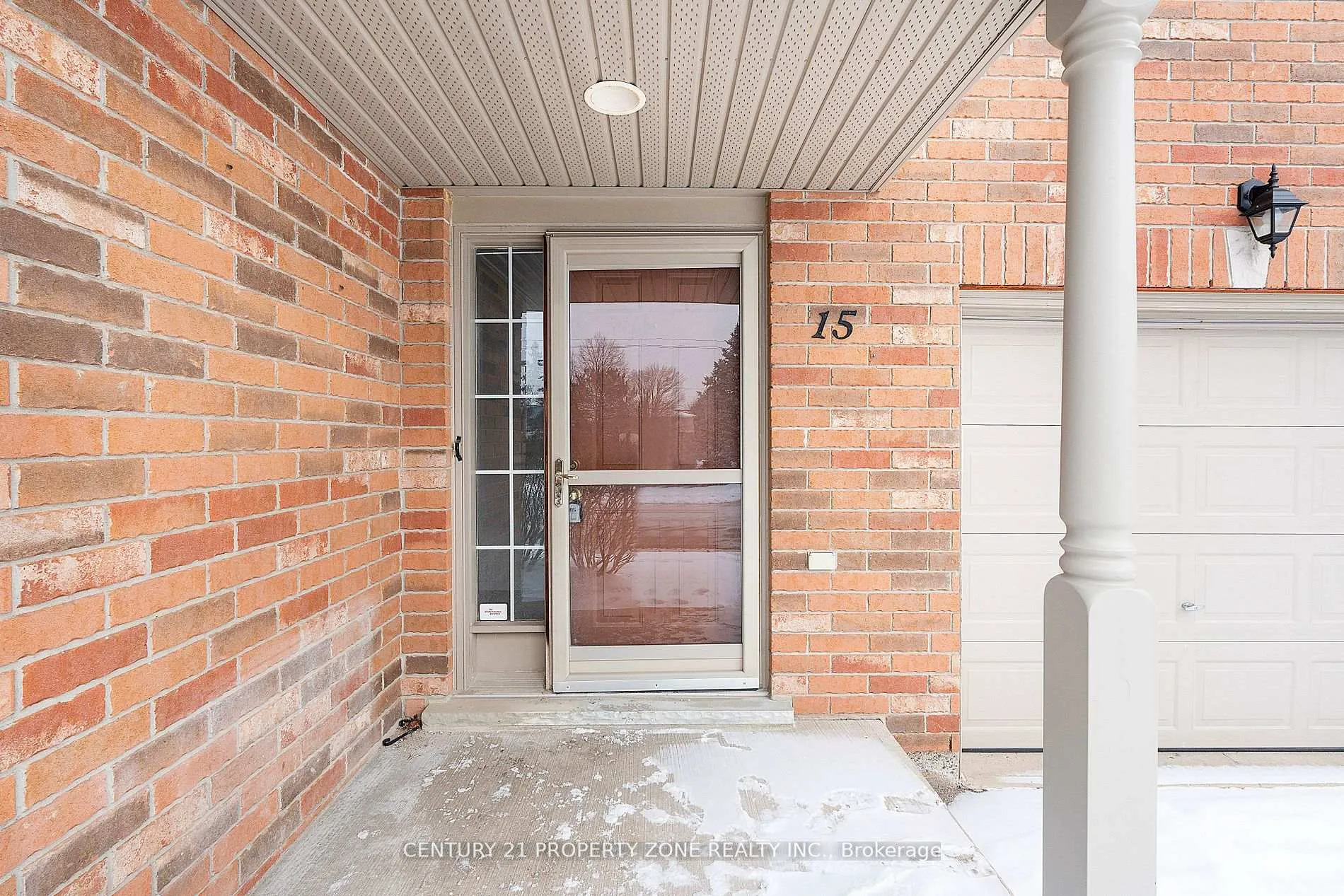 Photo 3 of Unit 15, 15 Gregg Court, Kitchener — HOMEH